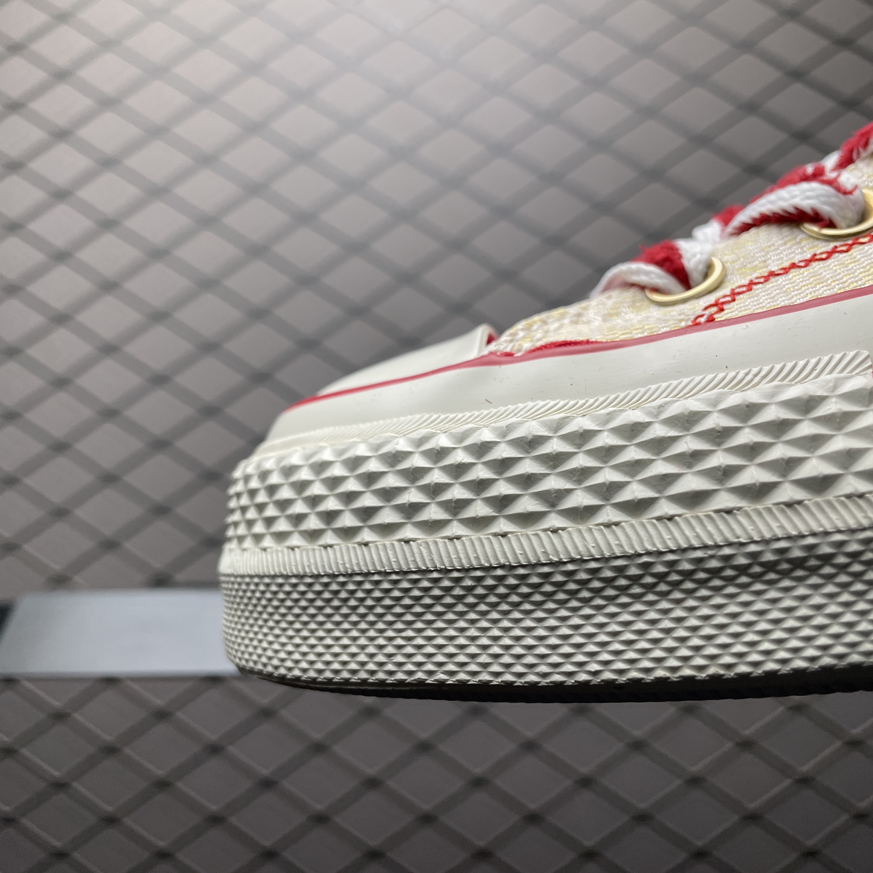 Converse Snake Year Limited Edition Sneakers（A13351C）