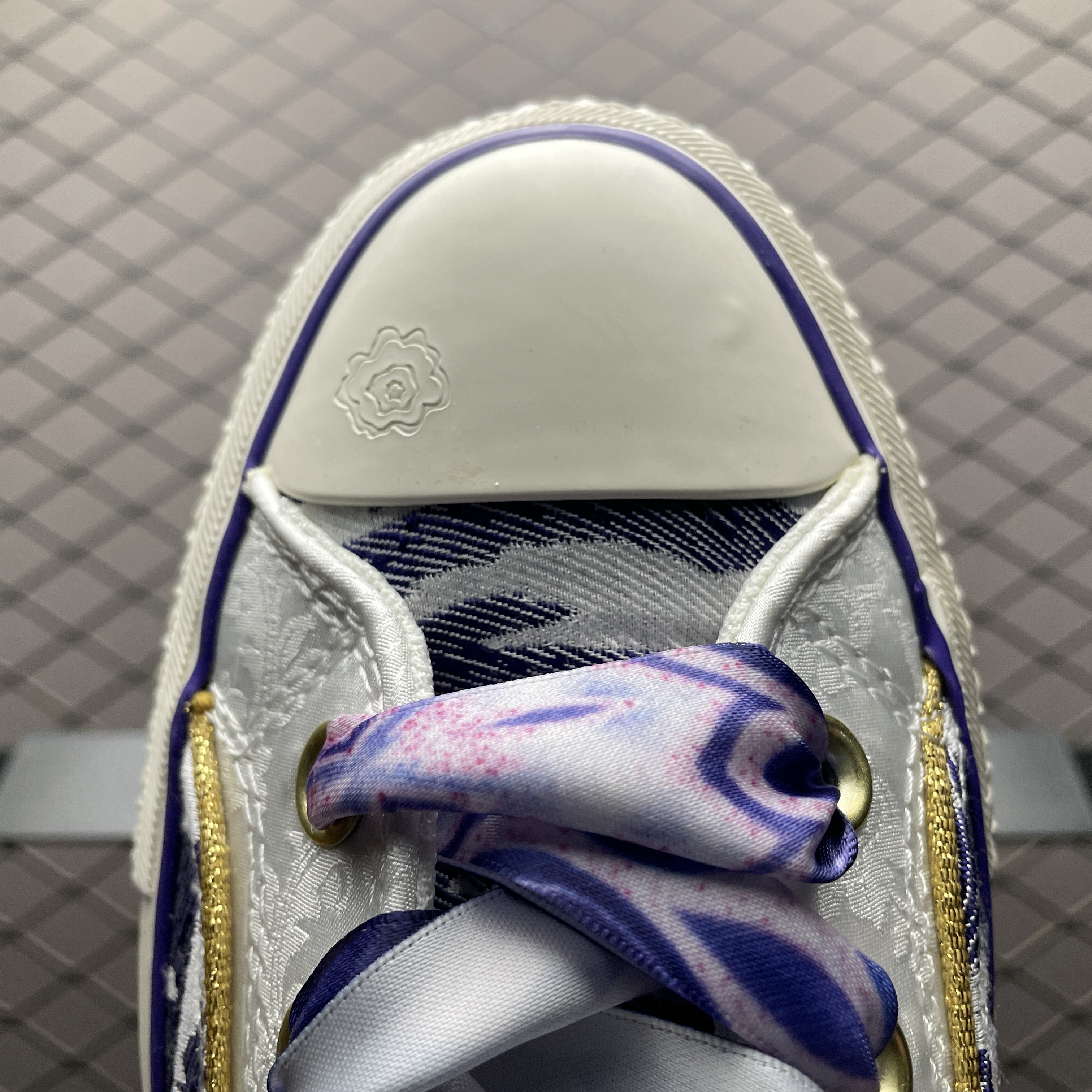 Converse Snake Year Limited Edition Sneakers（A13353C）