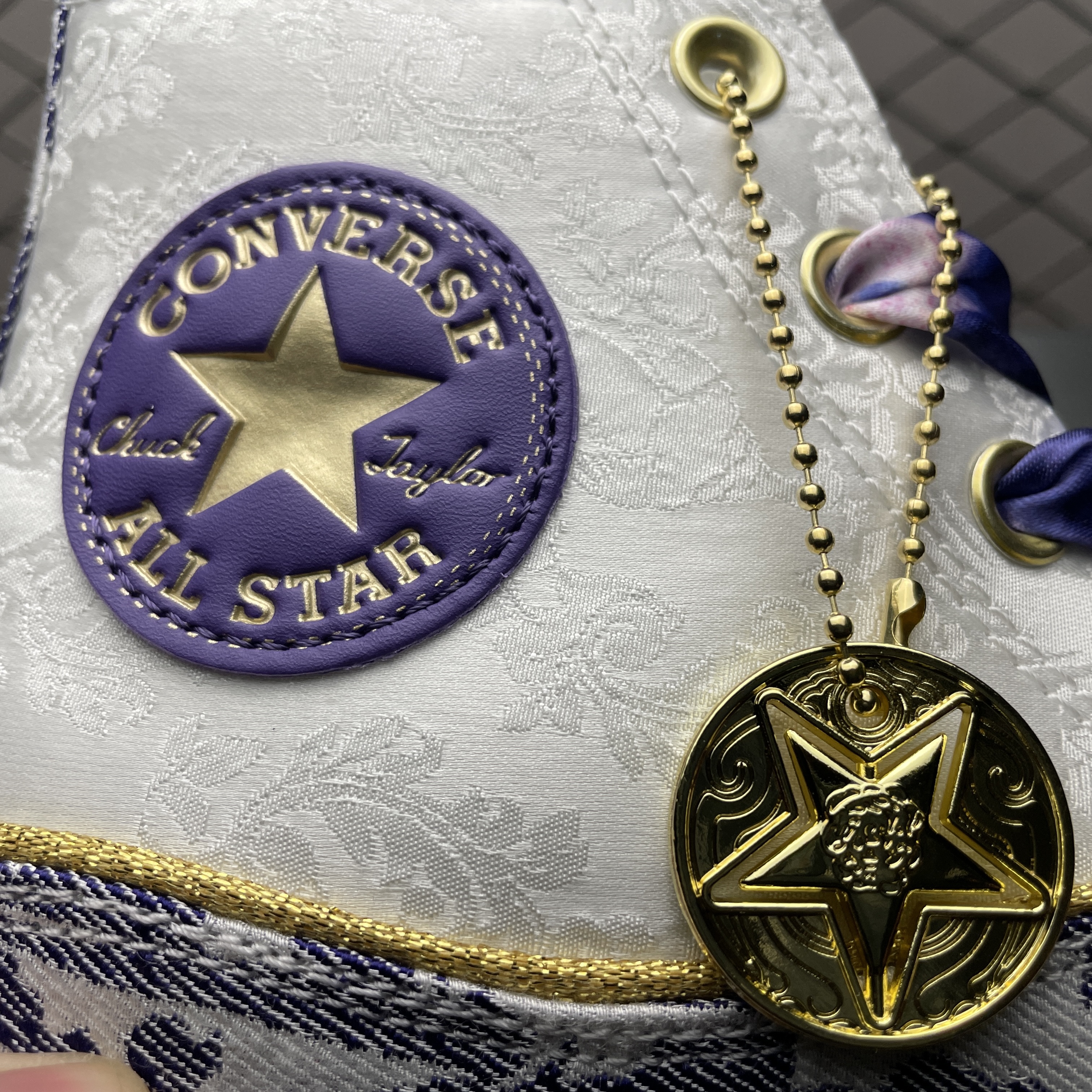 Converse Snake Year Limited Edition Sneakers（A13353C）