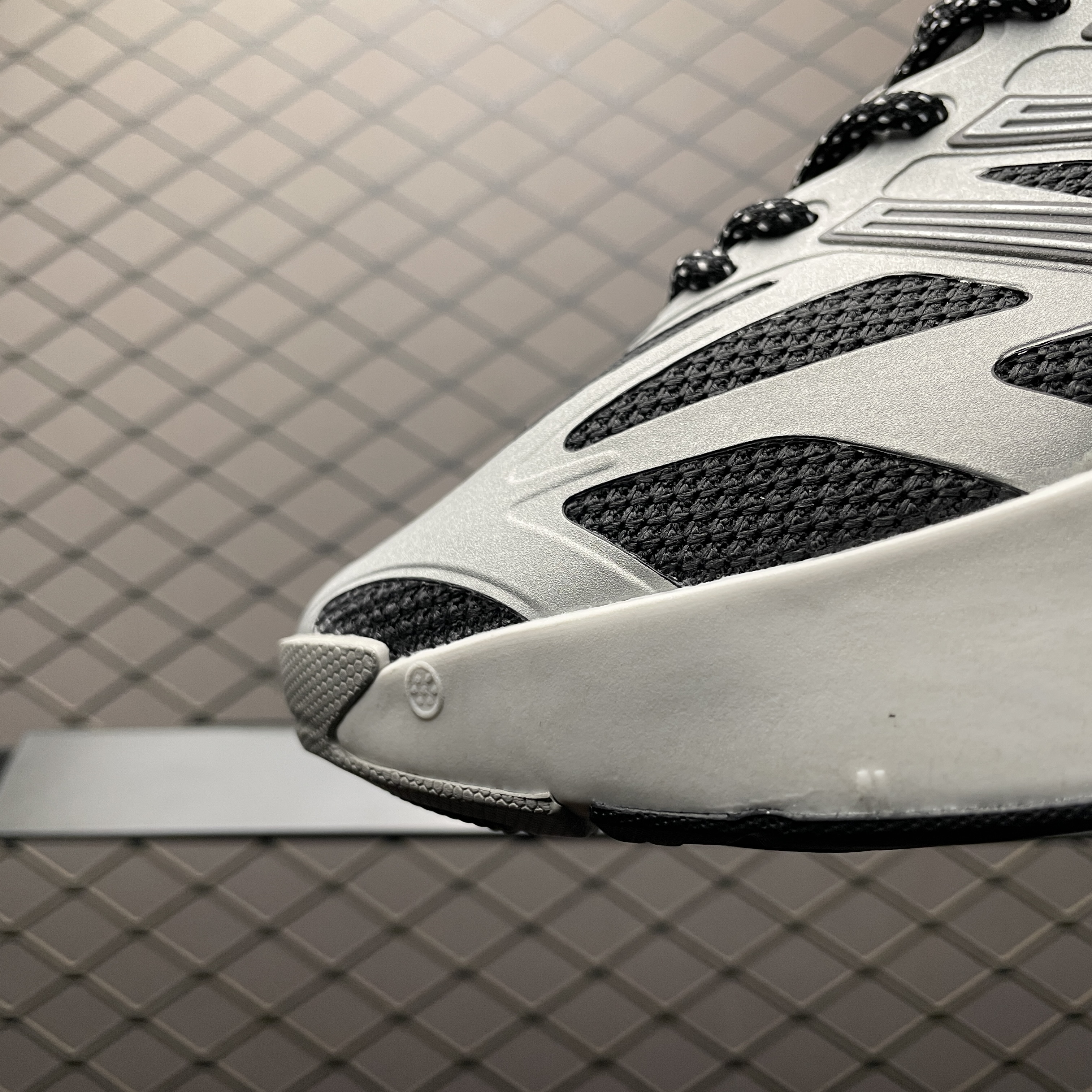 atmos Exclusive adidas Adizero Aruku "KOUSATEN"（JQ5658）