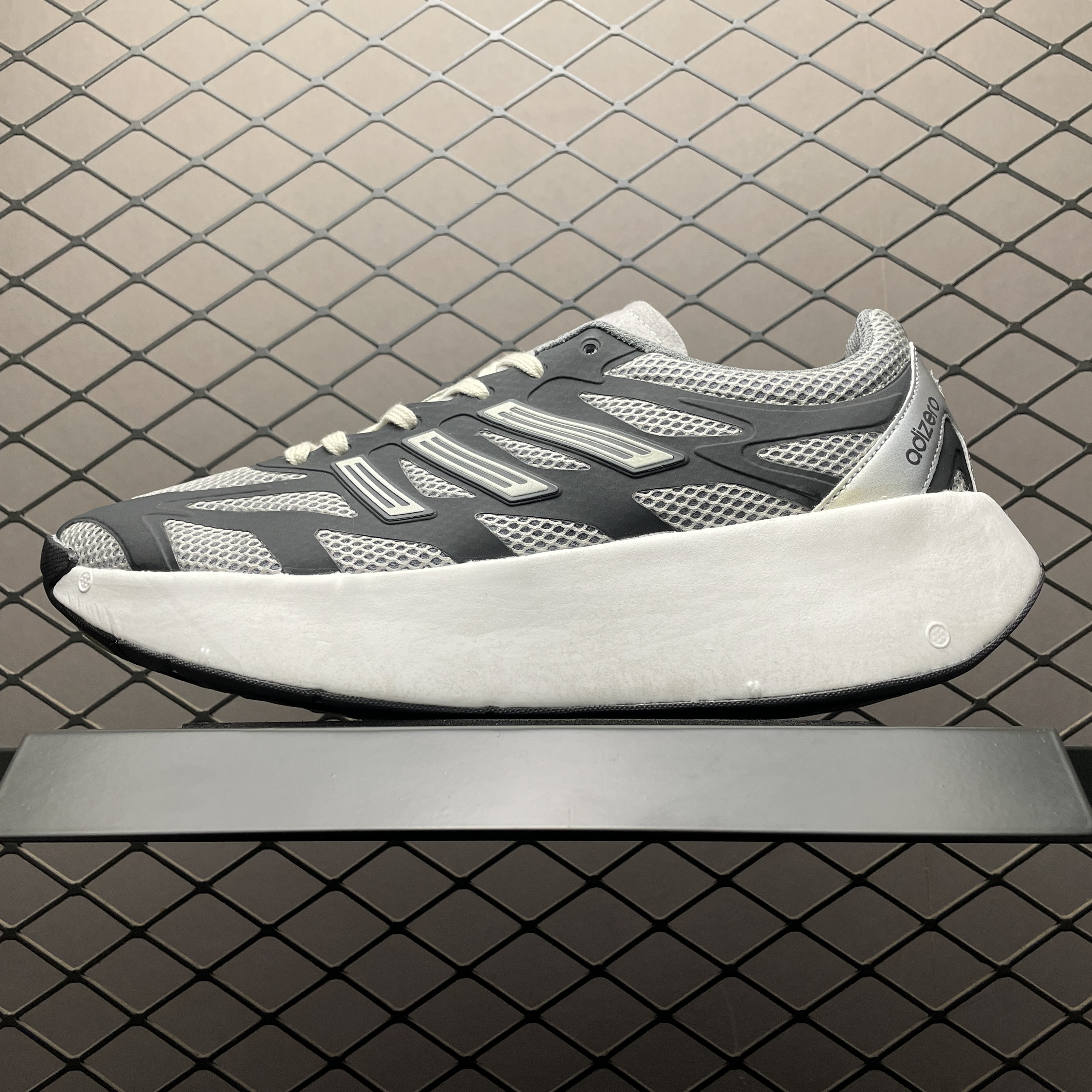 adidas Originals Adizero Aruku "Gray Two/Cream White/Gray"（JQ7391）