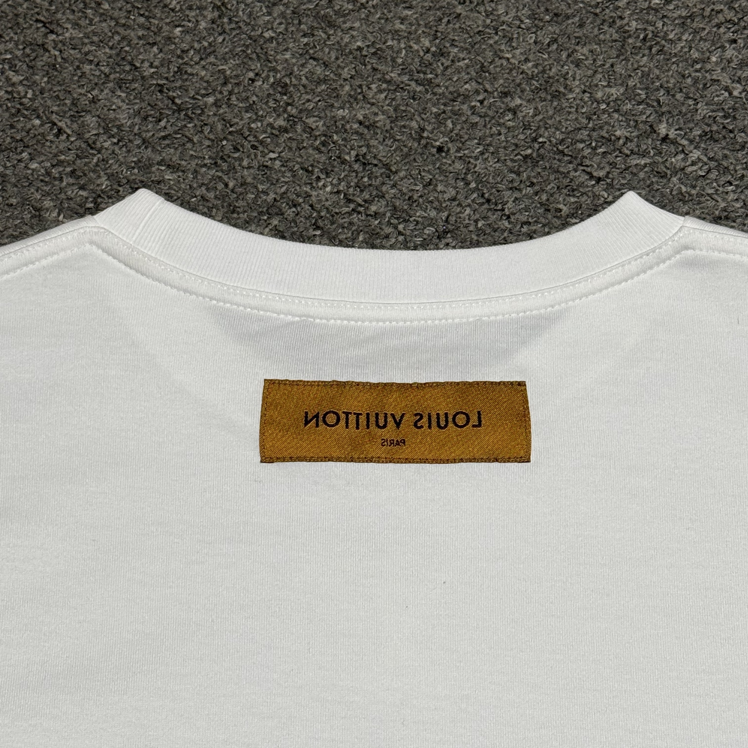 Louis Vuitton Embossed LV long sleeve T-shirt（1AGJQJ）