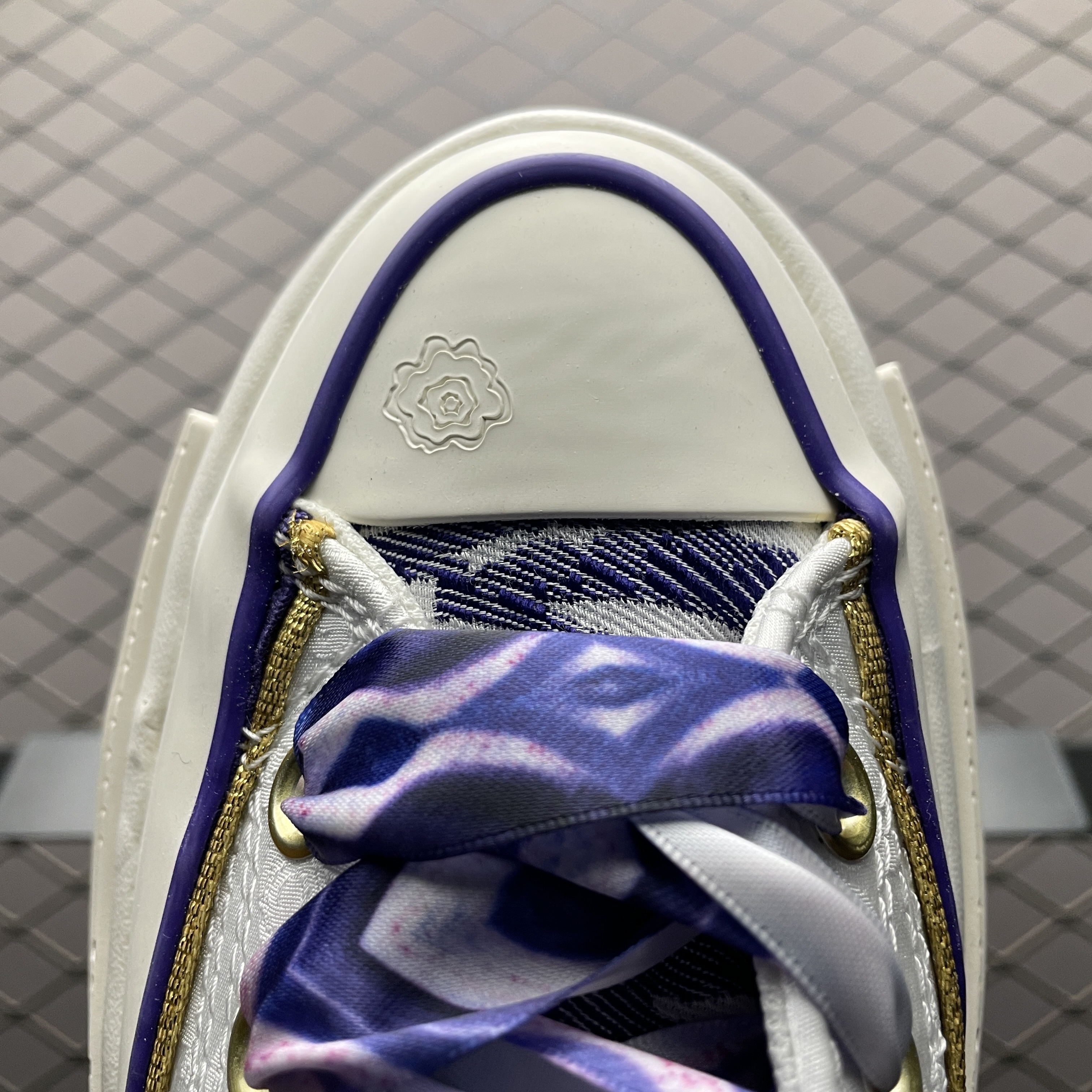 Converse Snake Year Limited Edition Sneakers（A13350C）