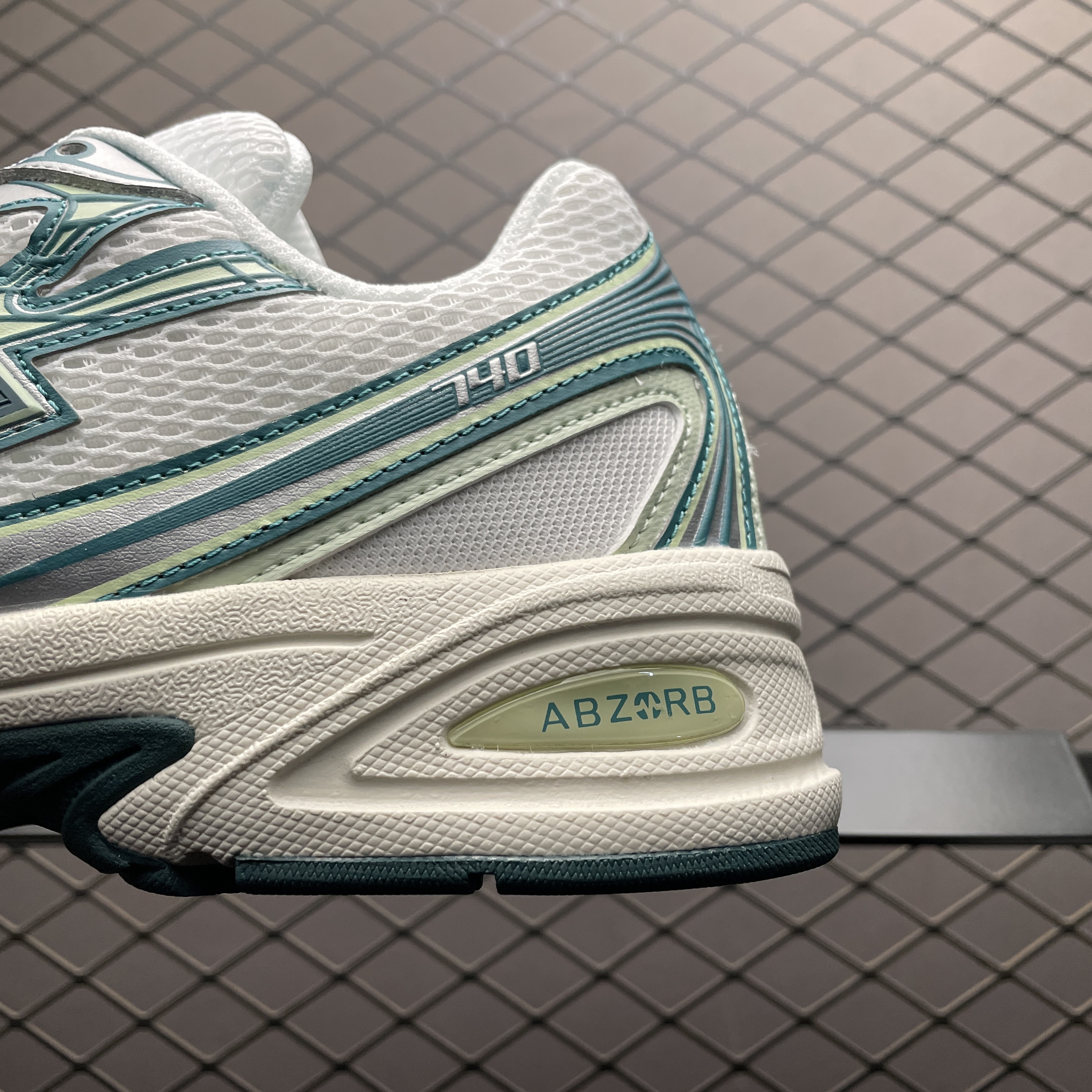 New Balance U740 White/Green (U740GR2)