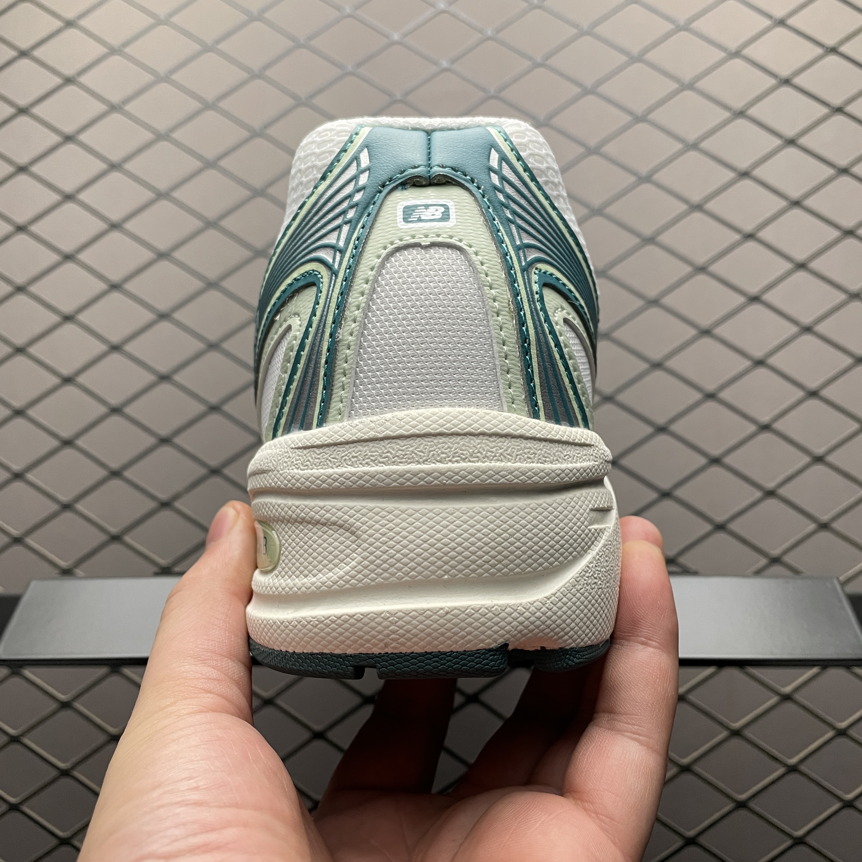 New Balance U740 White/Green (U740GR2)