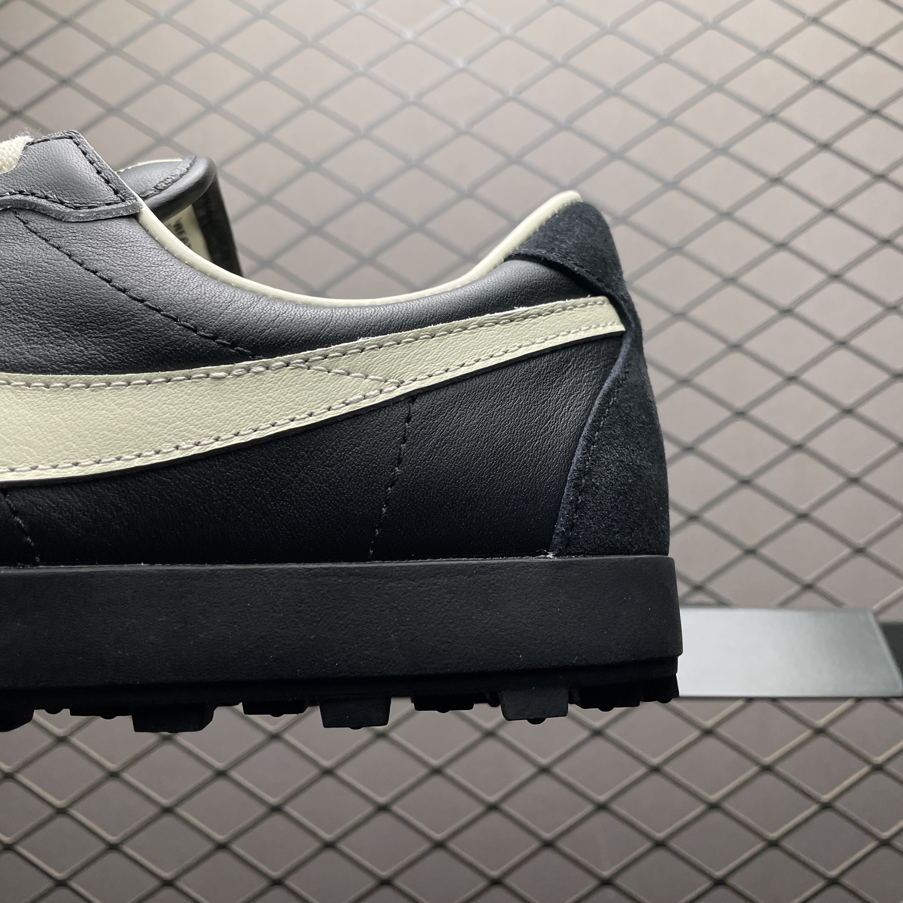 BODE × Nike Astro Grabber "Black and Coconut Milk"(FJ9821-001)