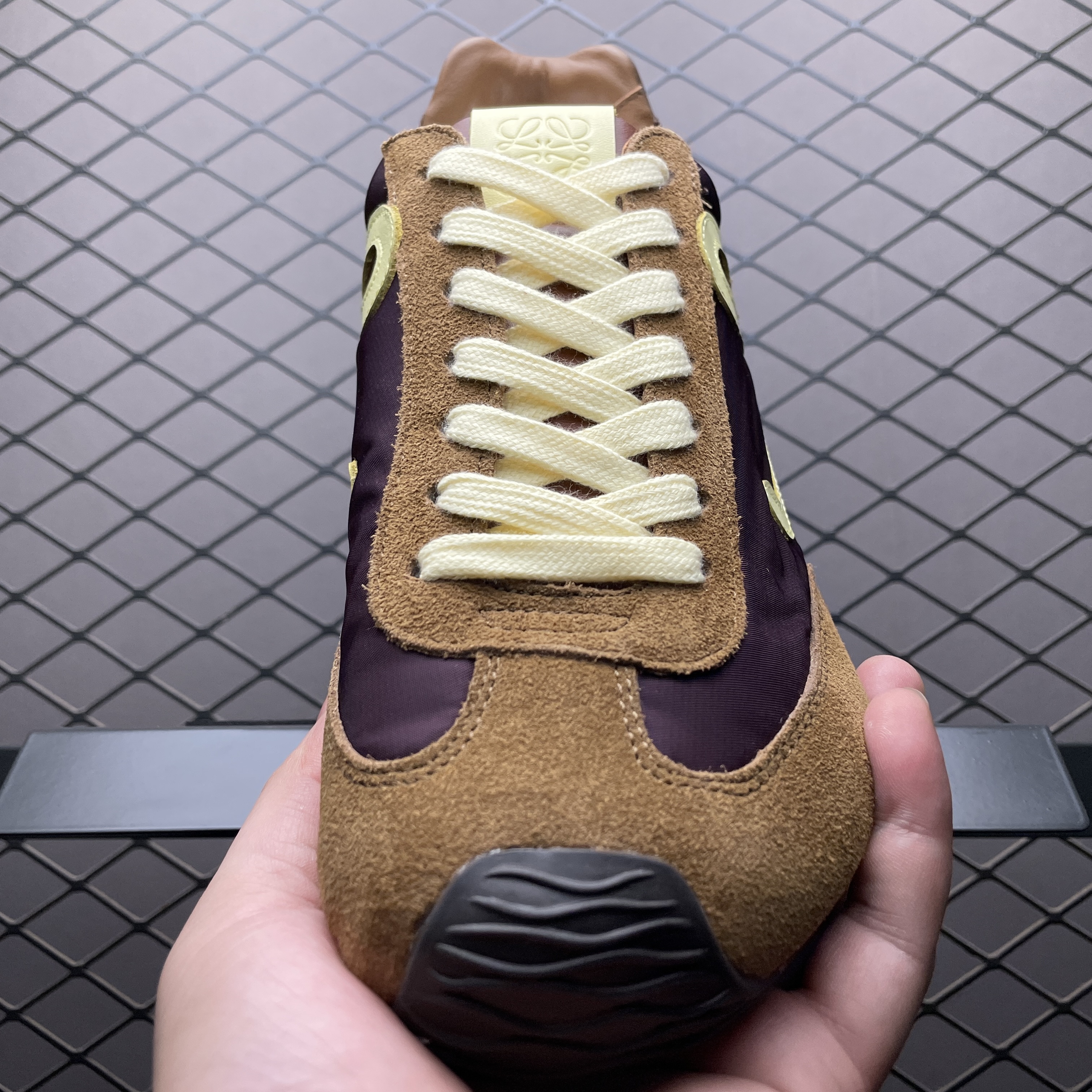 LOEWE  Ballet Runner 2.0 in nylon and calfskin(MBR2282X01-4865)