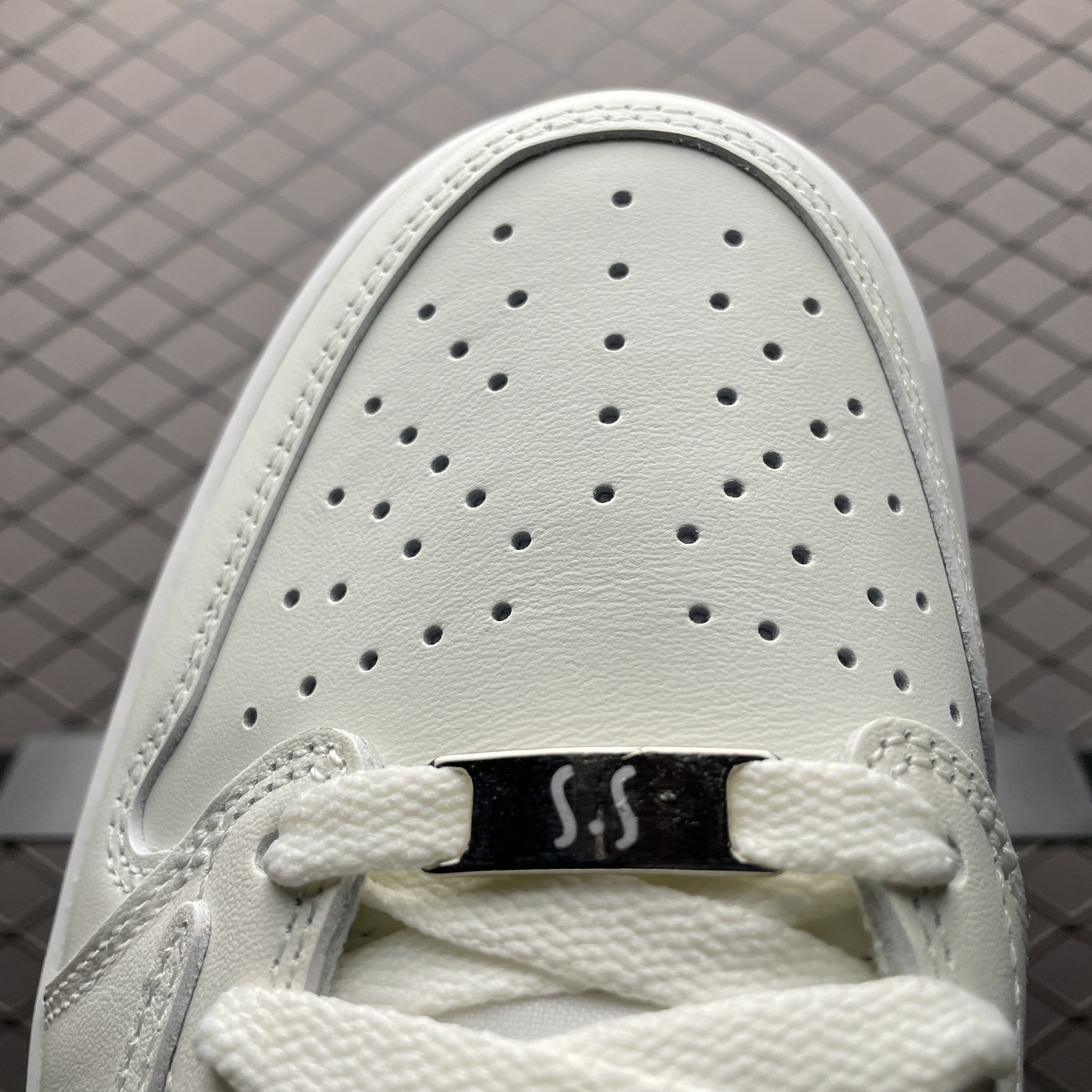 Travis Scott x Nike Air Jordan 1 Low OG “White Party (TD1226-111)