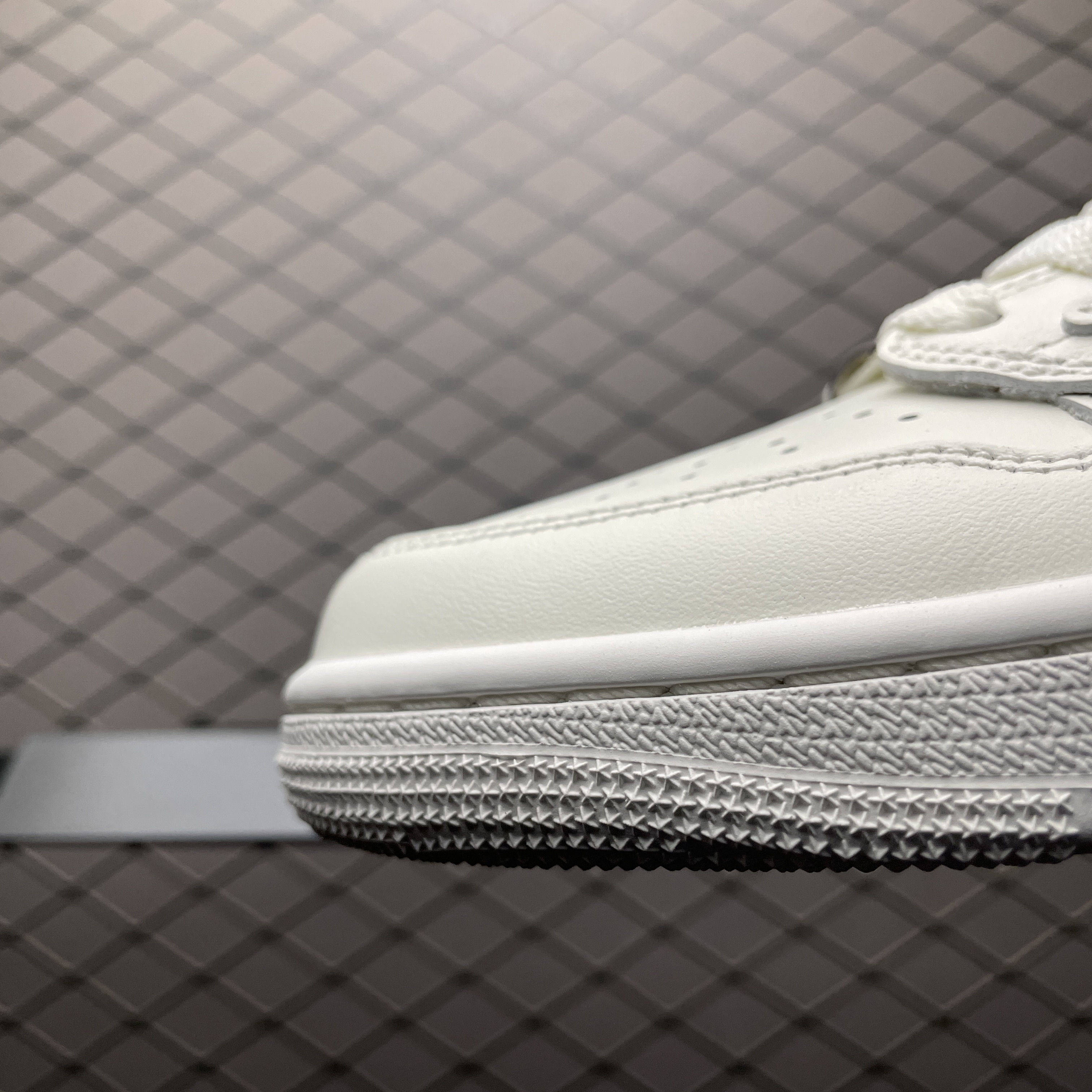 Travis Scott x Nike Air Jordan 1 Low OG “White Party (TD1226-111)