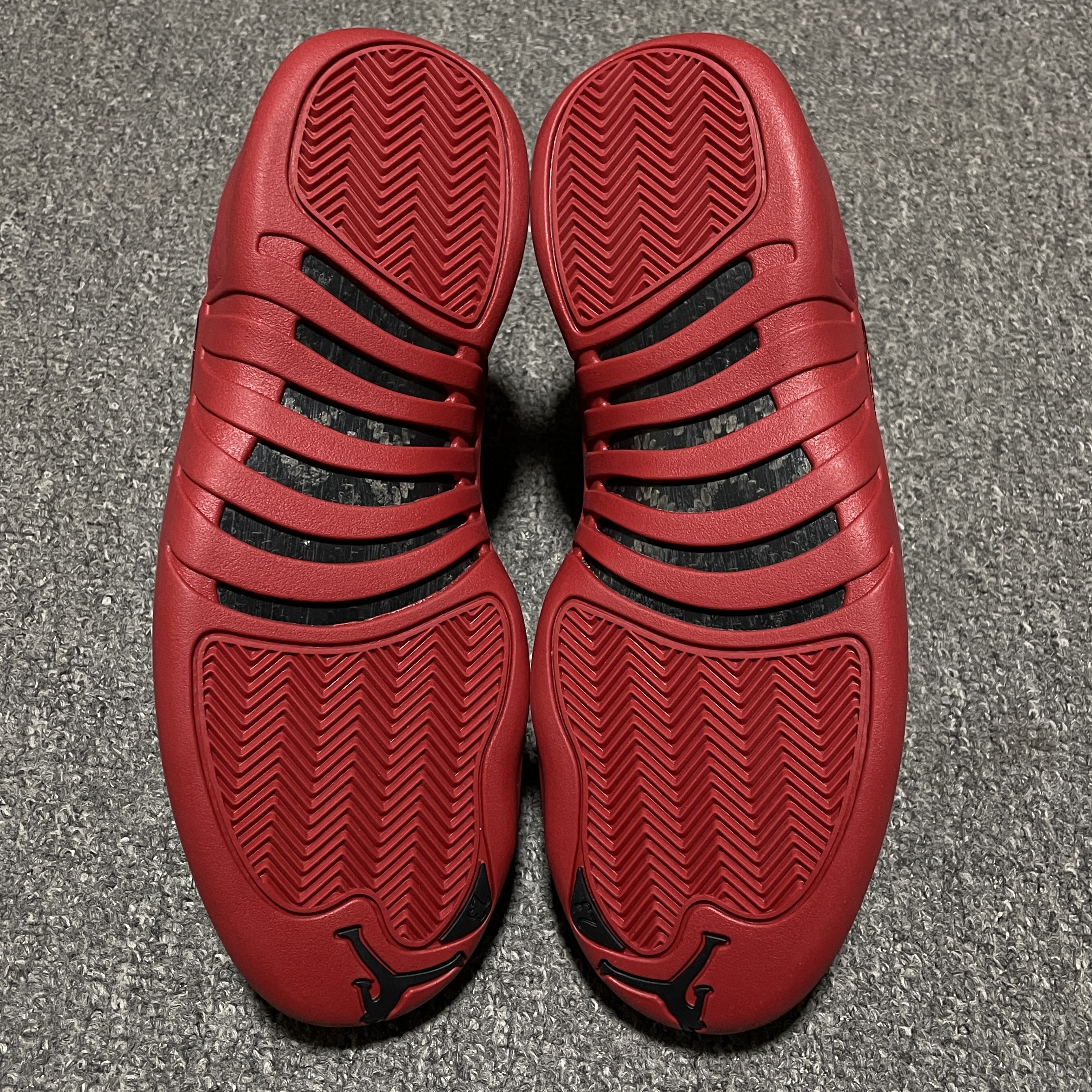 NIKE AIR JORDAN 12 RETRO "GYM RED" (2018) (130690-601)