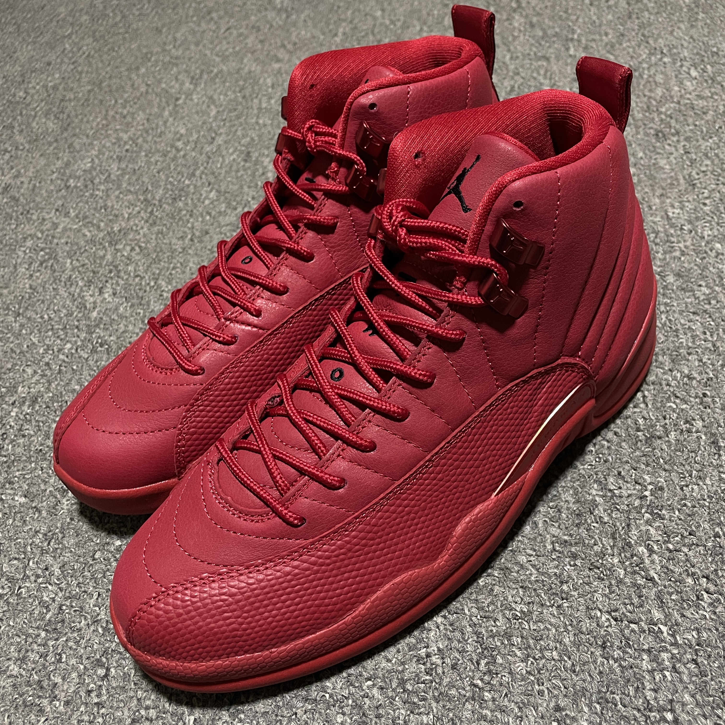 NIKE AIR JORDAN 12 RETRO "GYM RED" (2018) (130690-601)