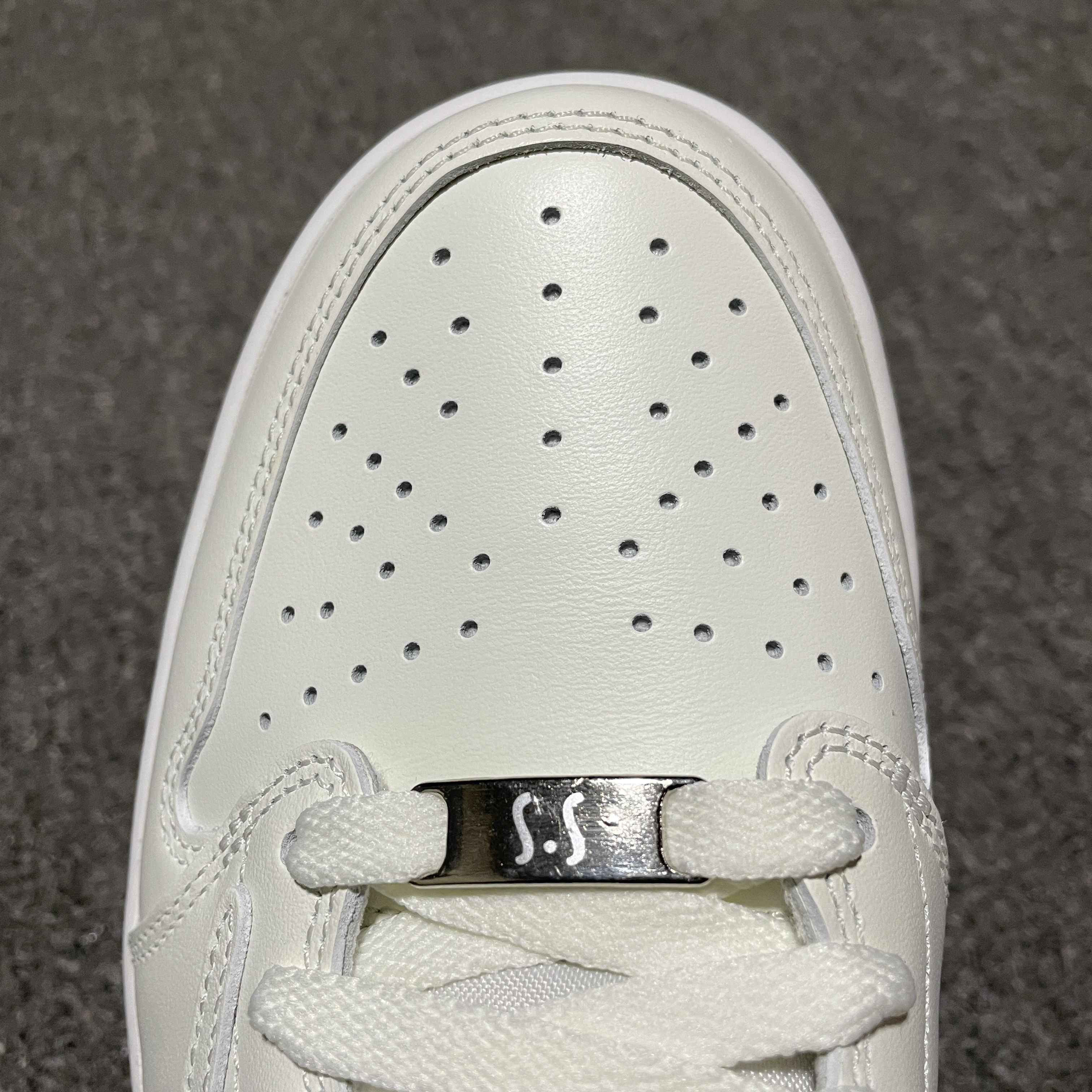 Travis Scott x Nike Air Jordan 1 Low OG “White Party (TD1226-111)