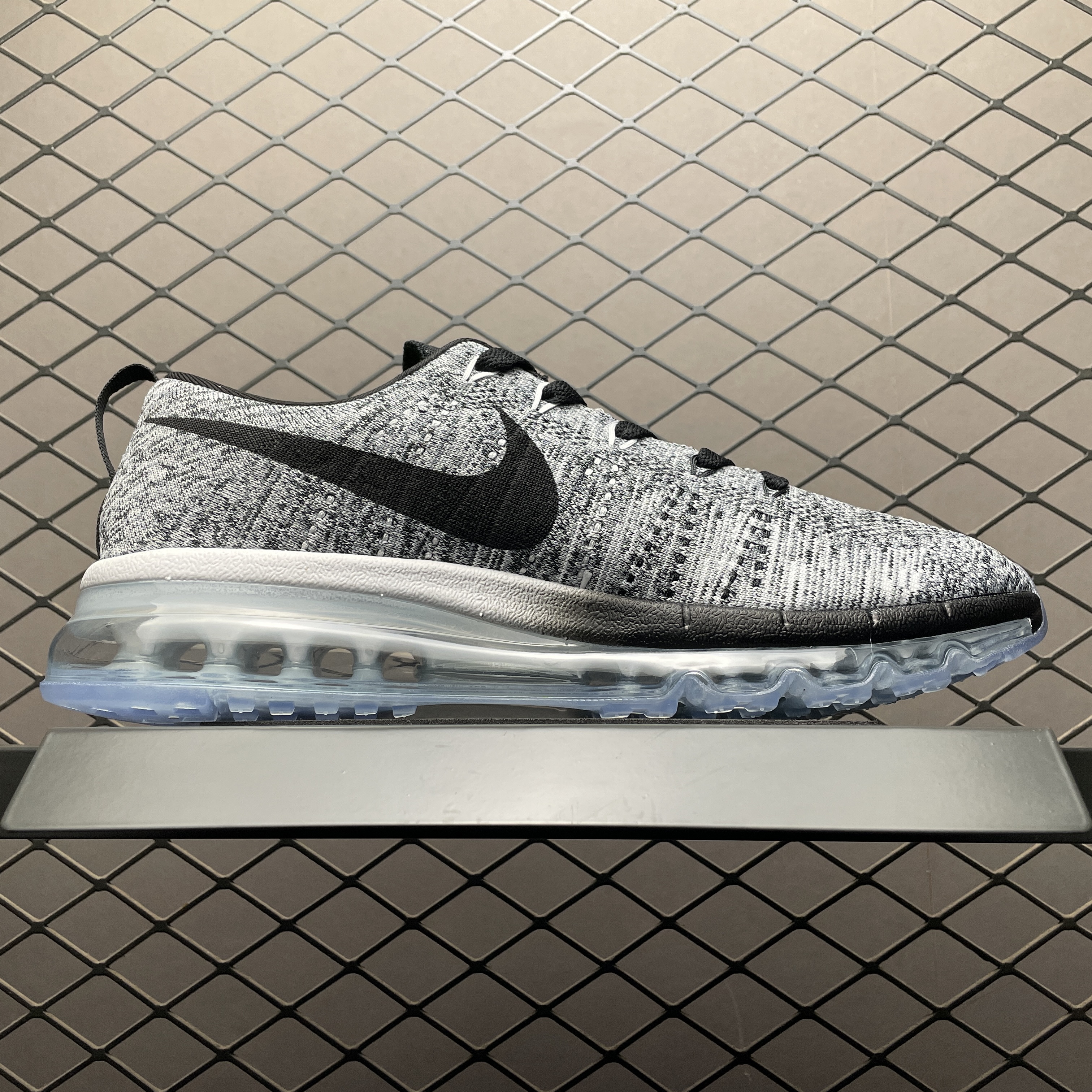 Nike Flyknit Air Max Oreo（620469-102）