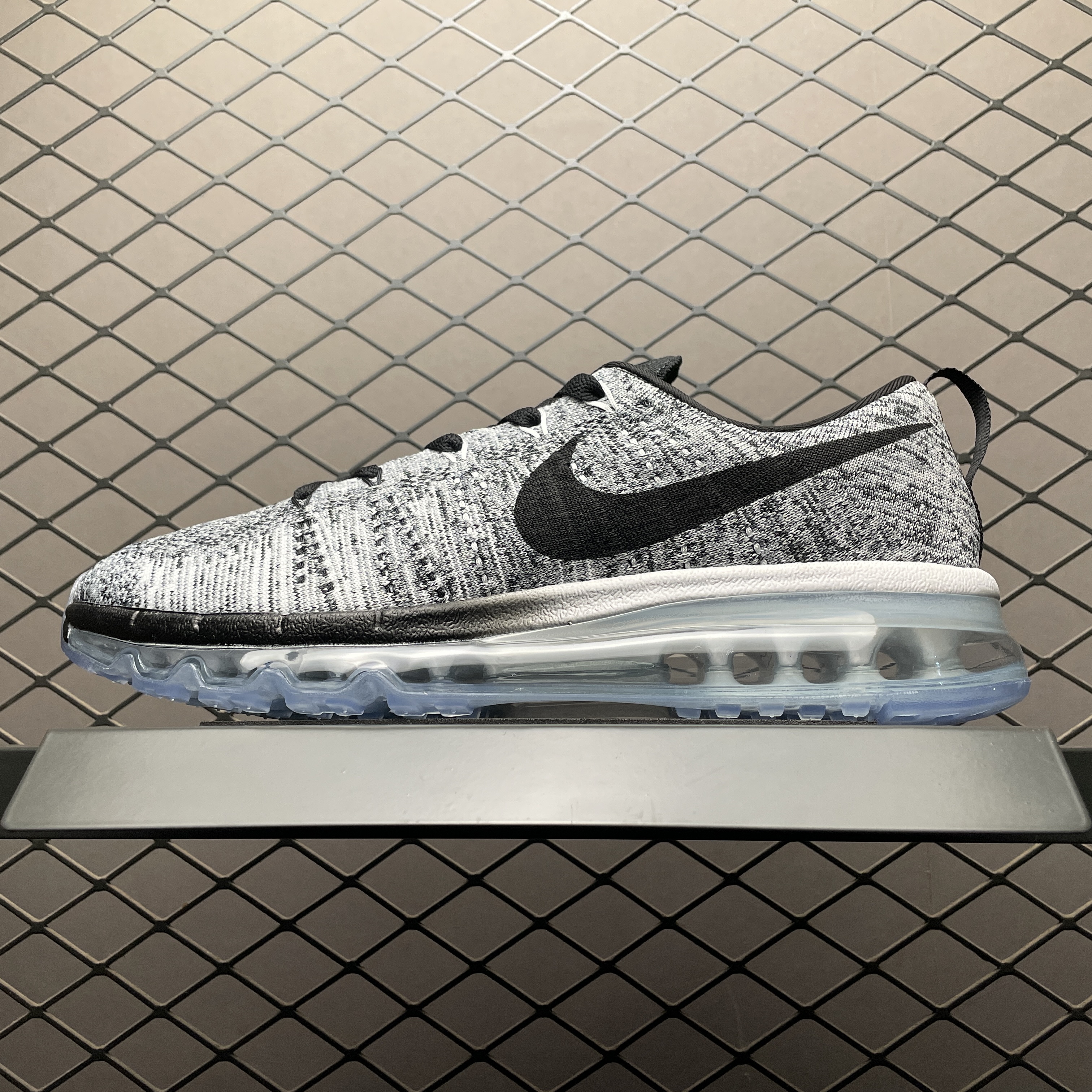 Nike Flyknit Air Max Oreo（620469-102）