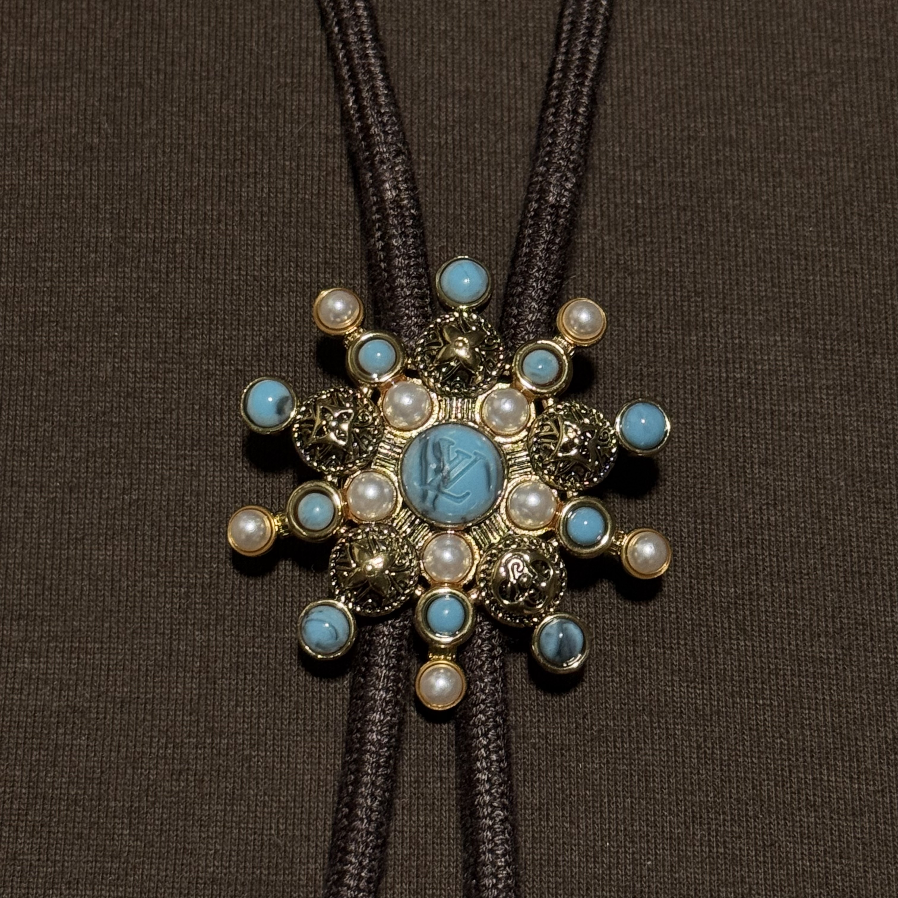 Louis Vuitton Embellished cotton hoodie（1AFWVV）