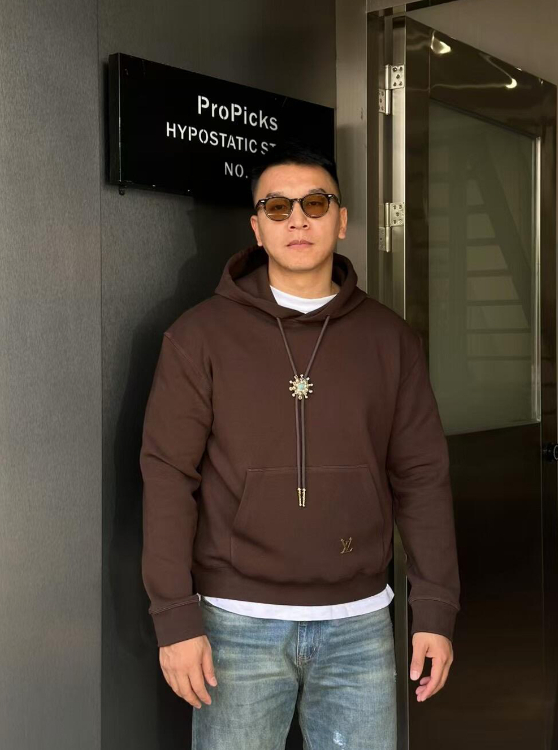 Louis Vuitton Embellished cotton hoodie（1AFWVV）