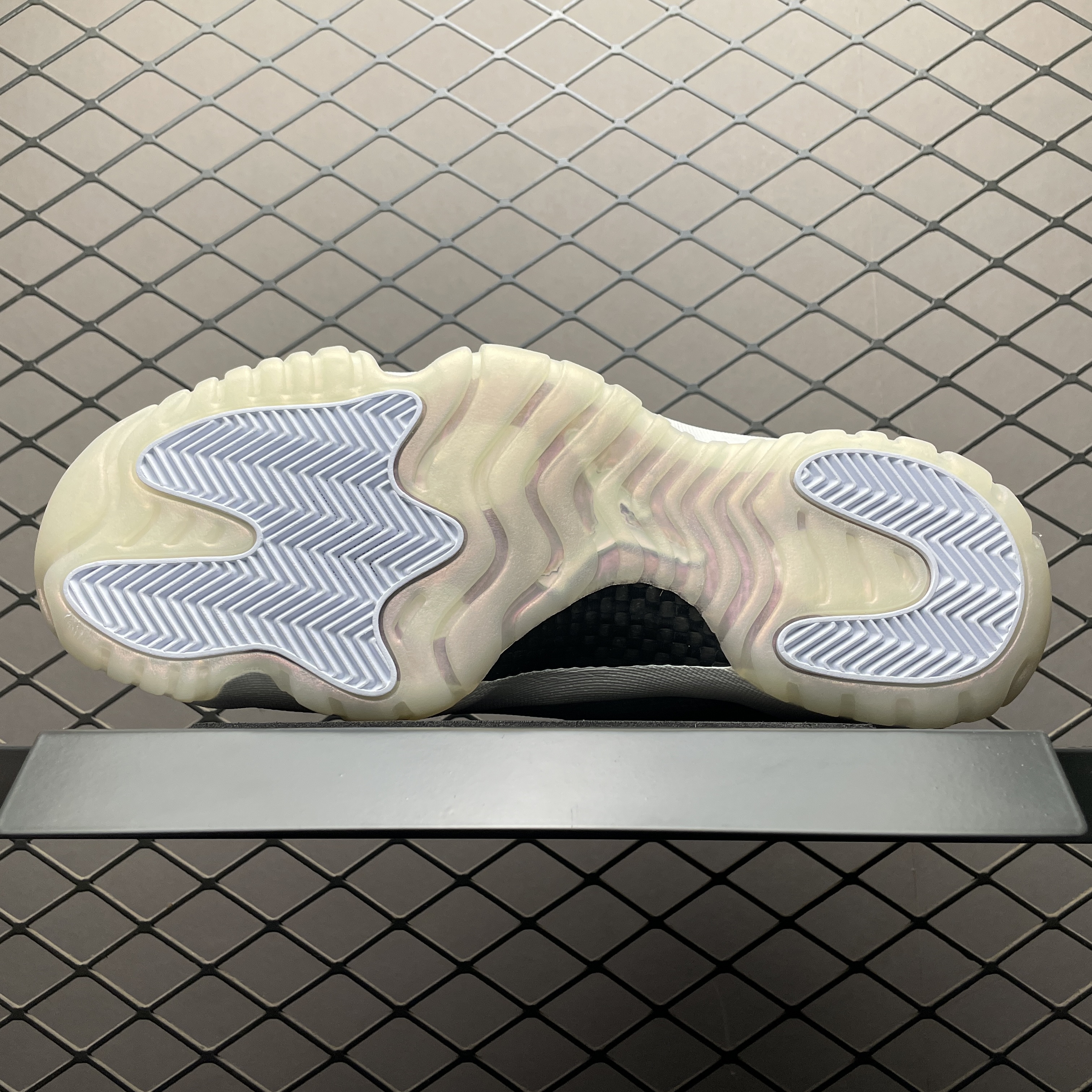 Nike Air Jordan 11 Retro Low "Year of the Snake"（HQ7000-001）