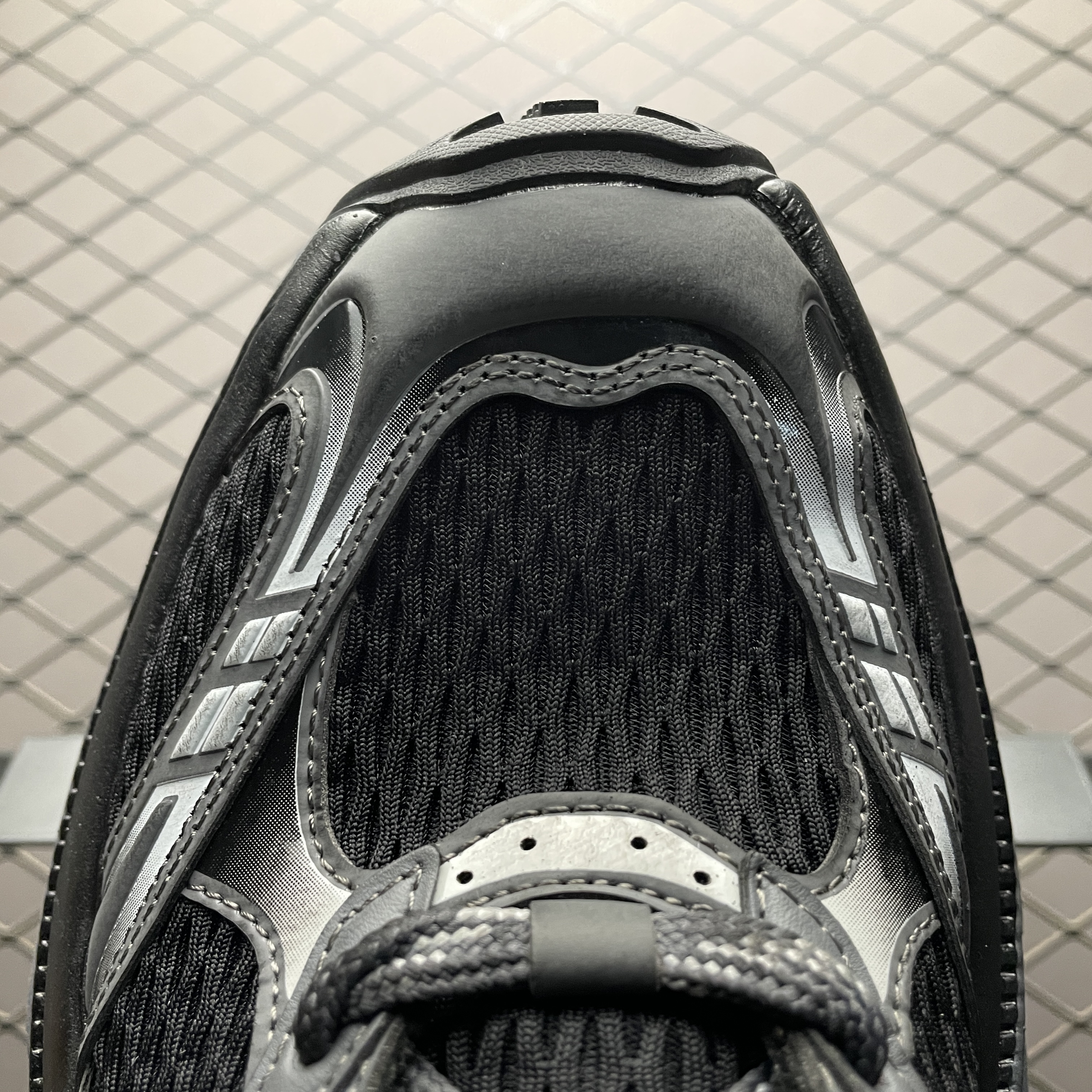 BALENCIAGA 6XL Sneaker "Black/Grey"（815859W2MV21012）