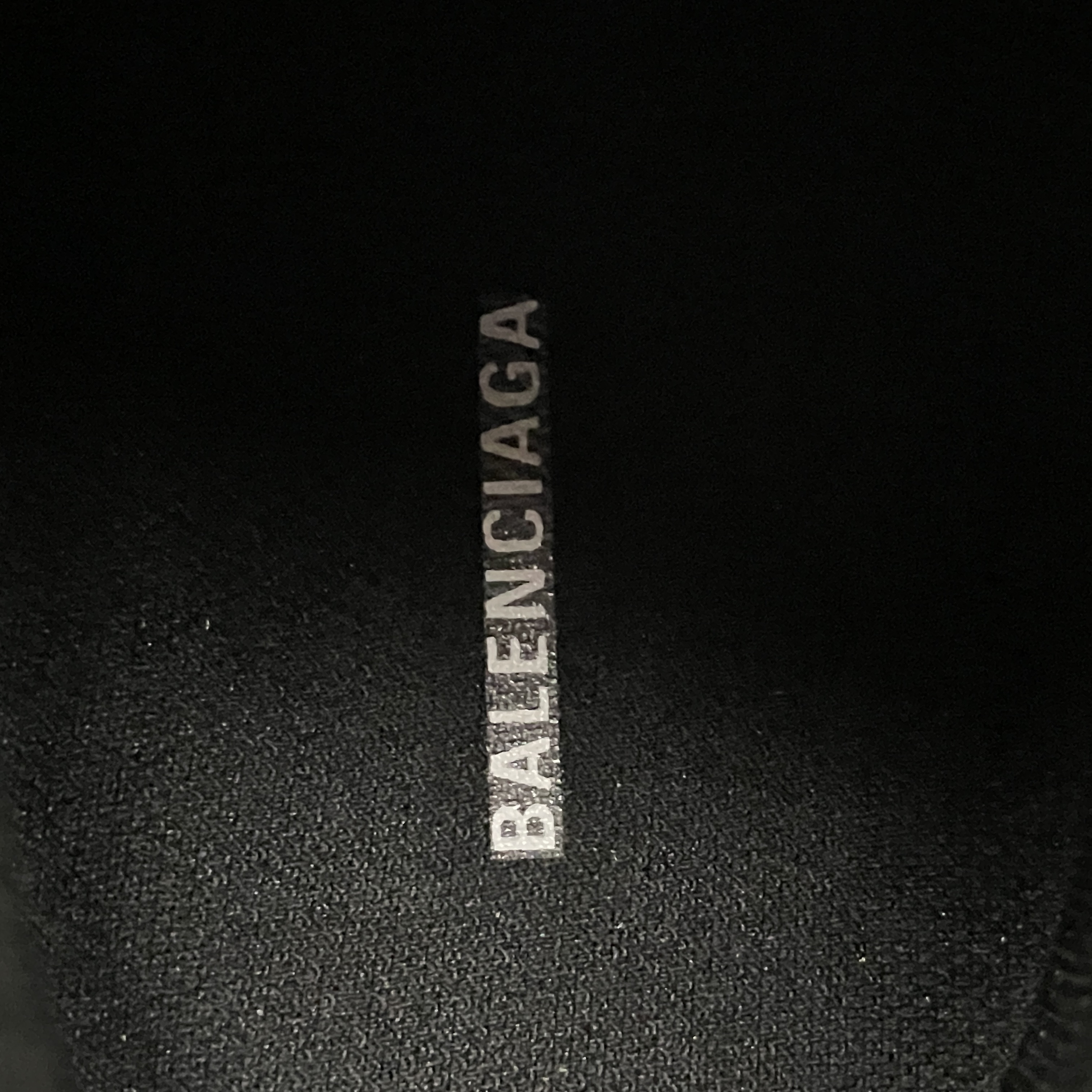 Balenciaga Cargo Sneaker 'Black'（785754WCGLT1000）