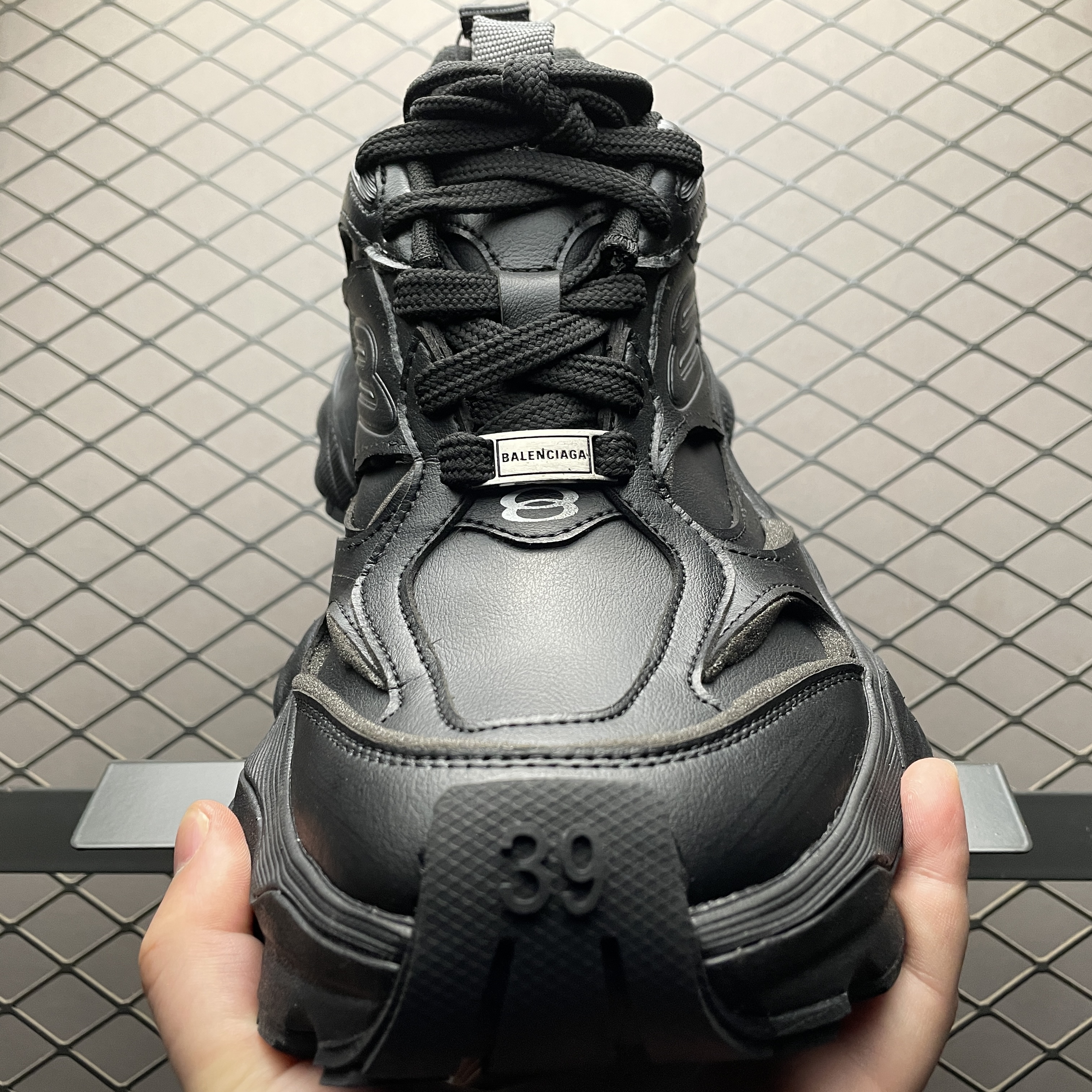 Balenciaga Cargo Sneaker 'Black'（785754WCGLT1000）