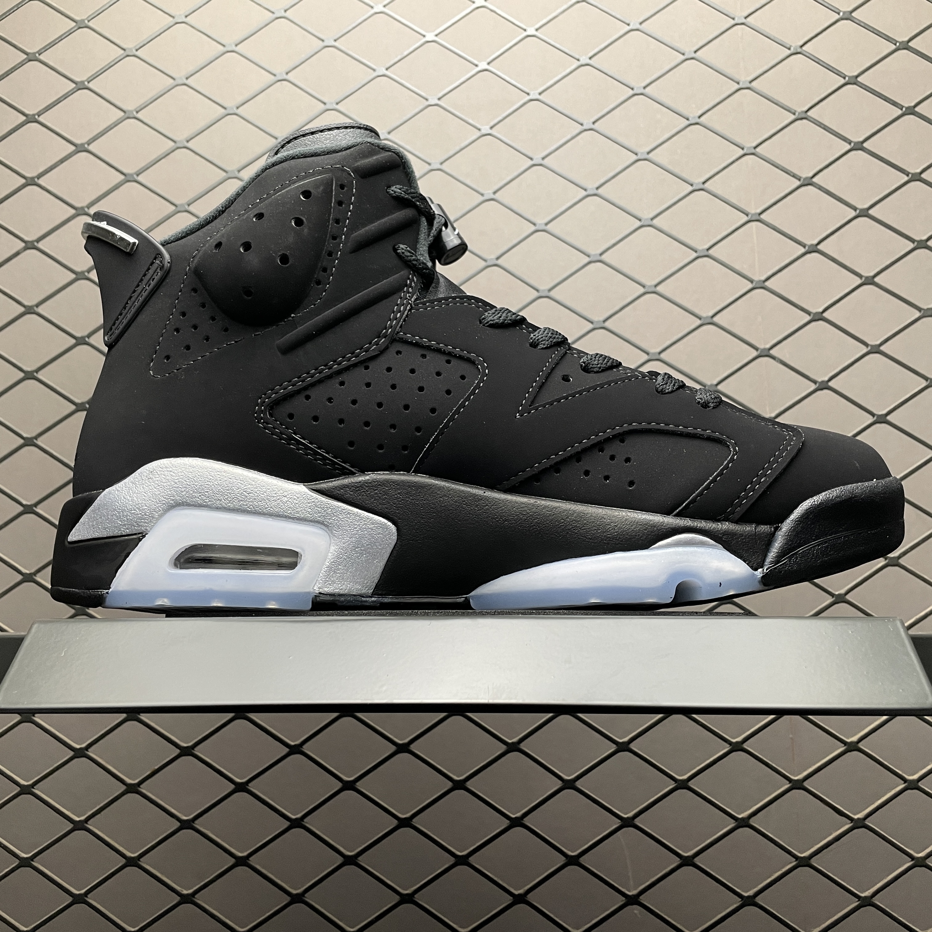 Nike Air Jordan 6 Retro "Metallic Silver" (DX2836-001)