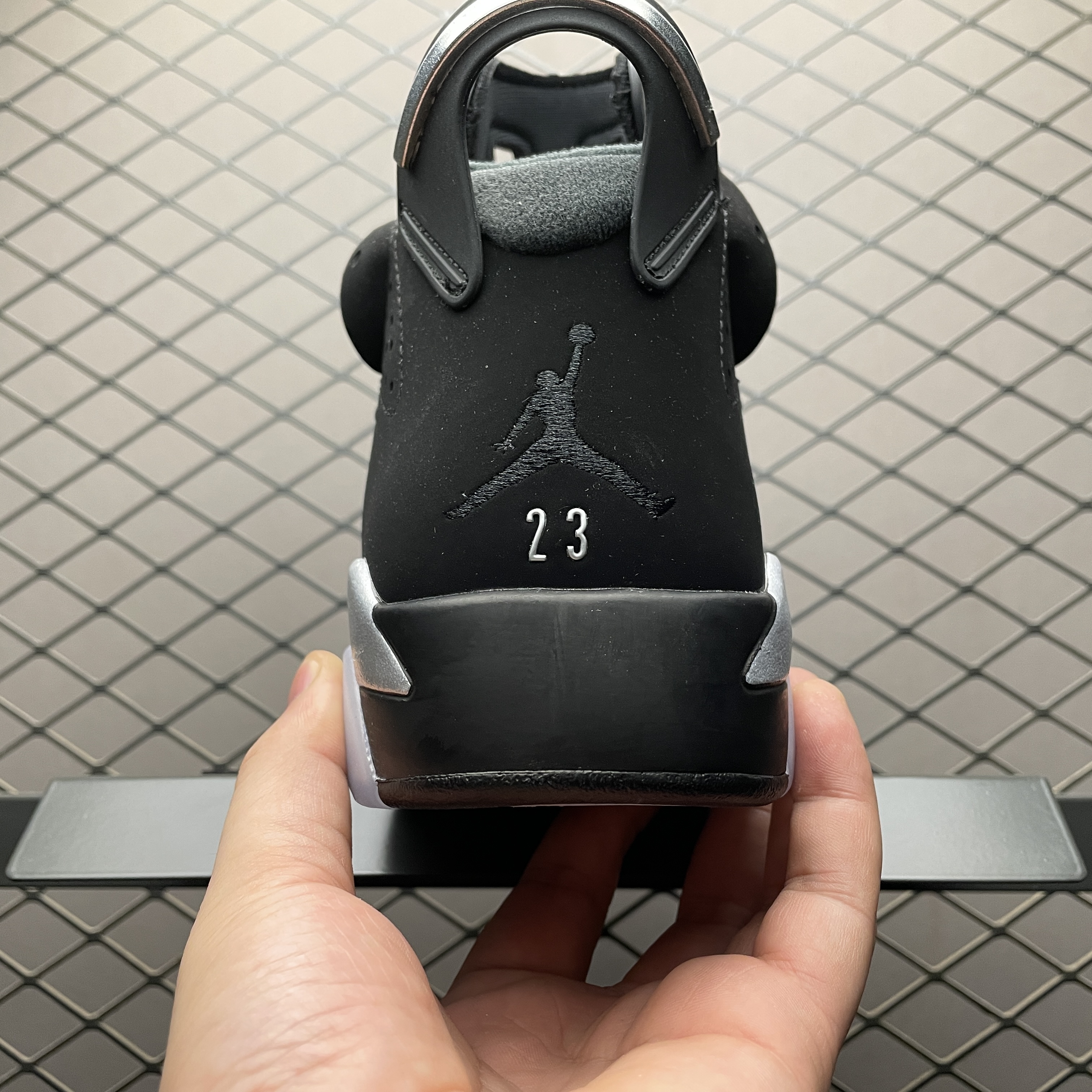Nike Air Jordan 6 Retro "Metallic Silver" (DX2836-001)