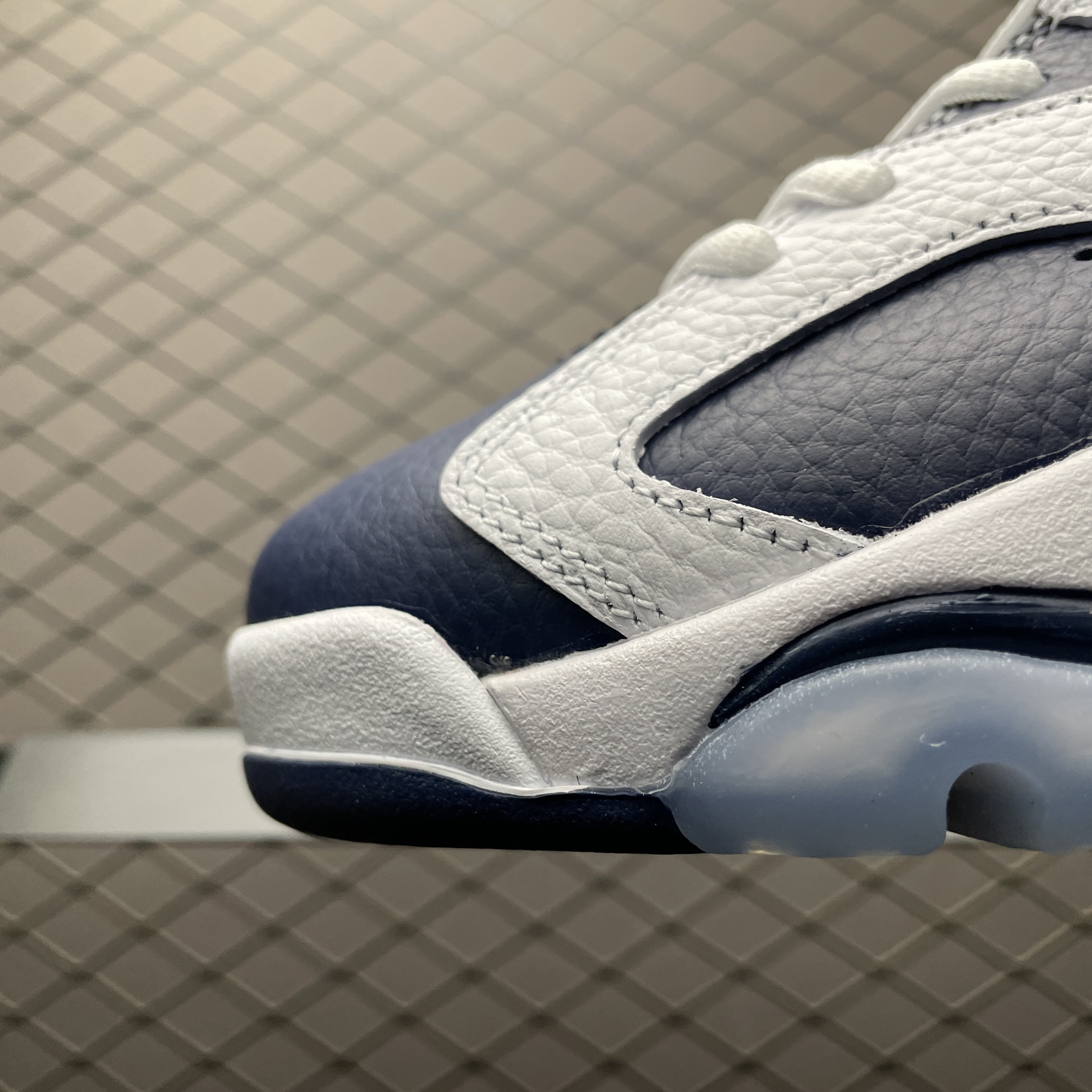 Nike Air Jordan 6 Retro "White and Midnight Navy"(CT8529-164)