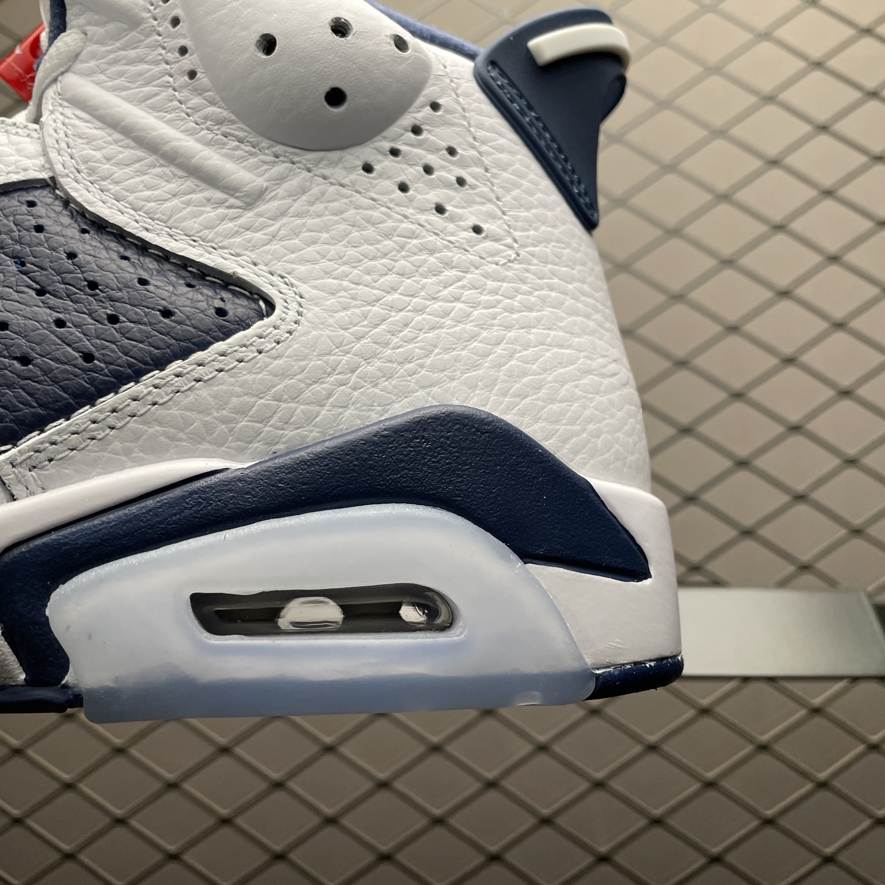 Nike Air Jordan 6 Retro "White and Midnight Navy"(CT8529-164)