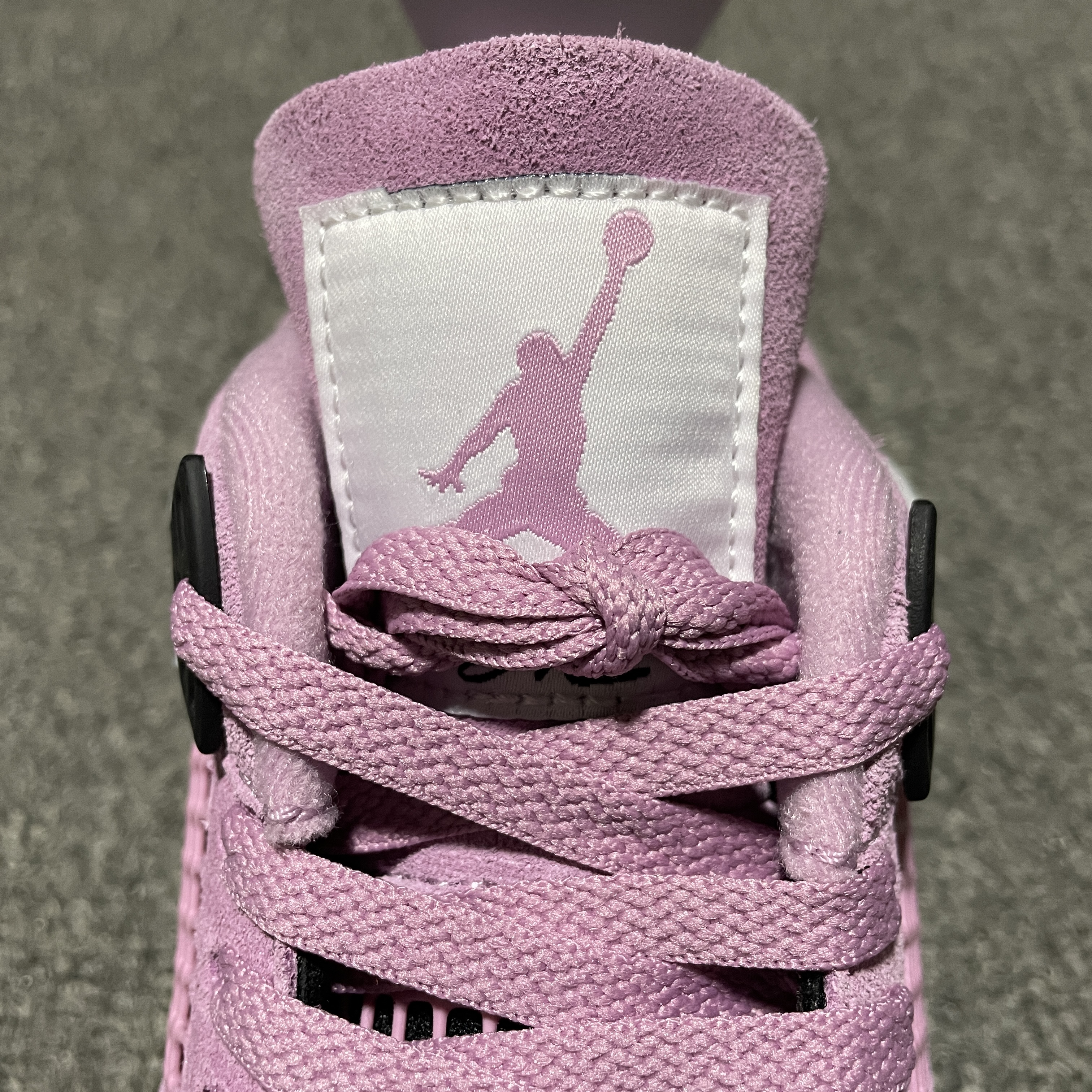 Nike Women's Air Jordan 4 Retro "Orchid"（AQ9129-501）