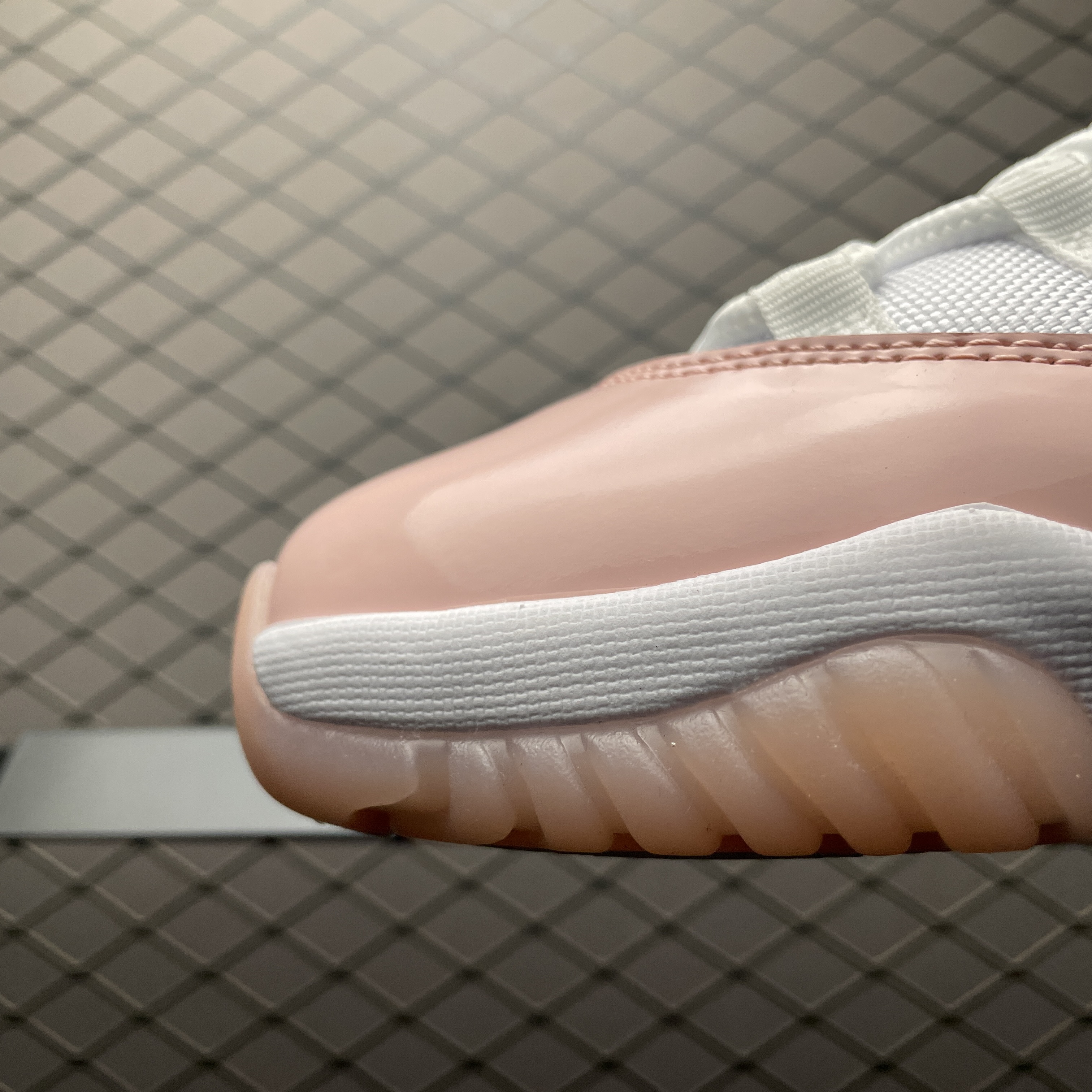 Nike Air Jordan 11 Retro Low "Legend Pink"(AH7860-160)