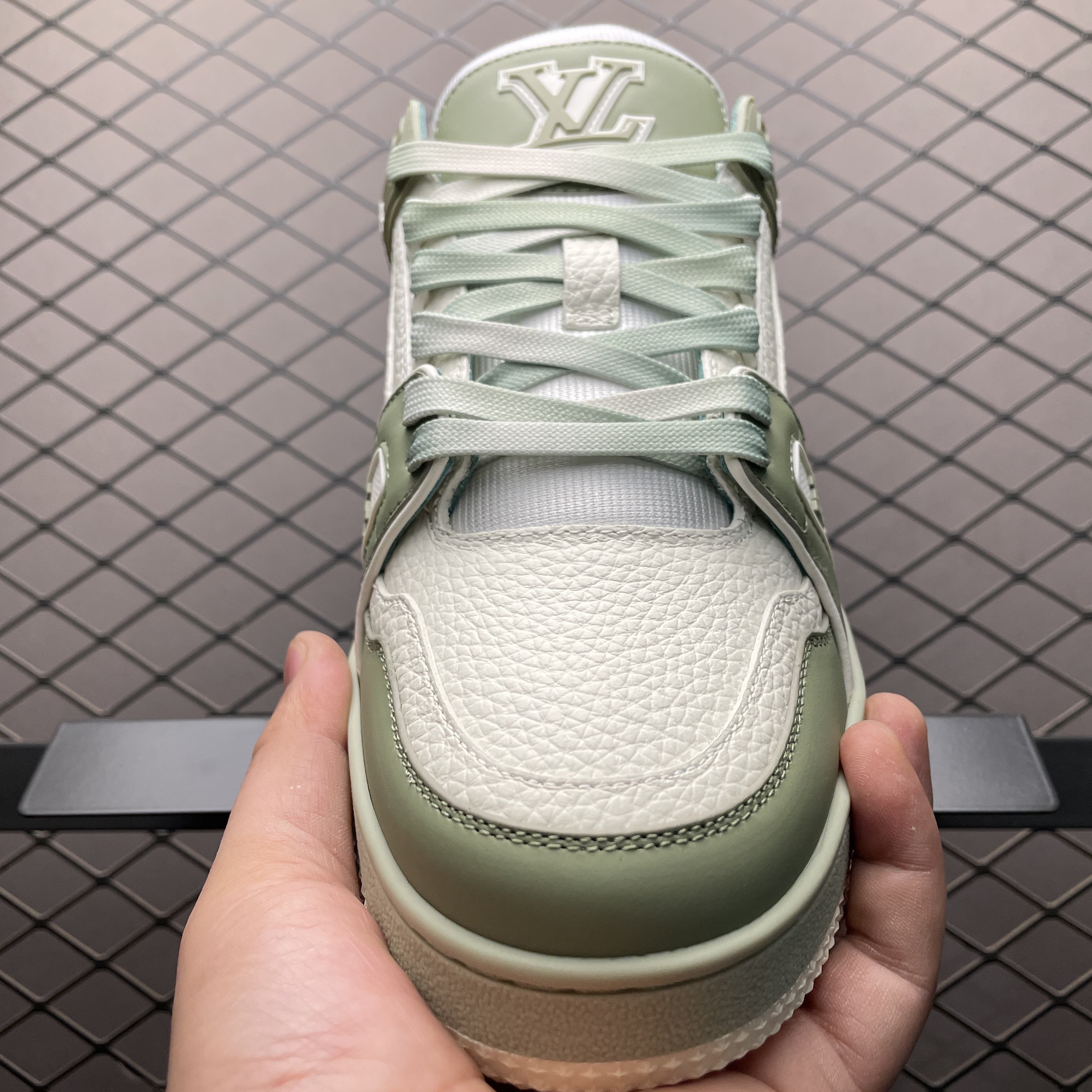 LOUIS VUITTON Trainer Sneakers (1ADHC9)