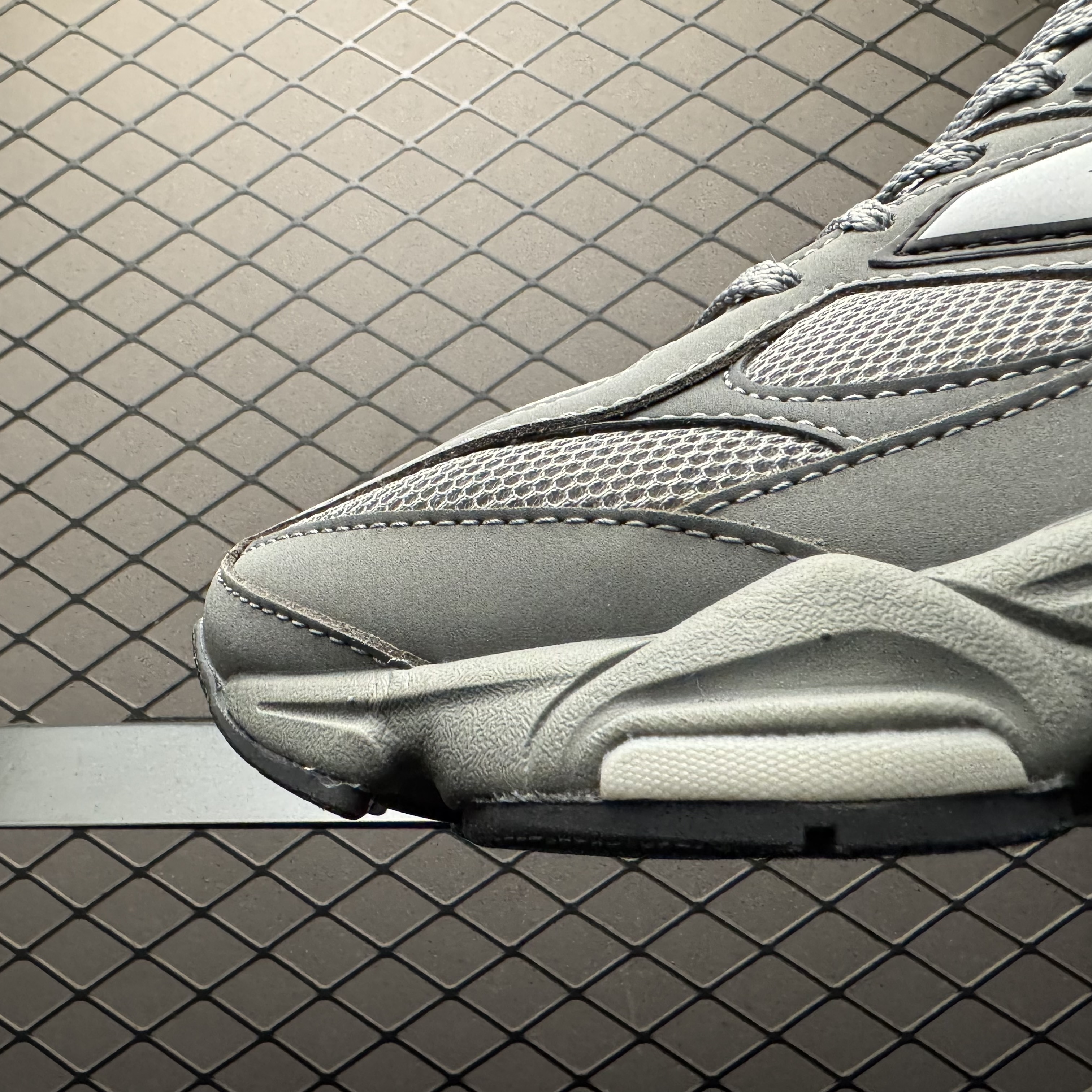 New Balance 9060 'Shadow Grey Castlerock Black' (U9060ZGB)