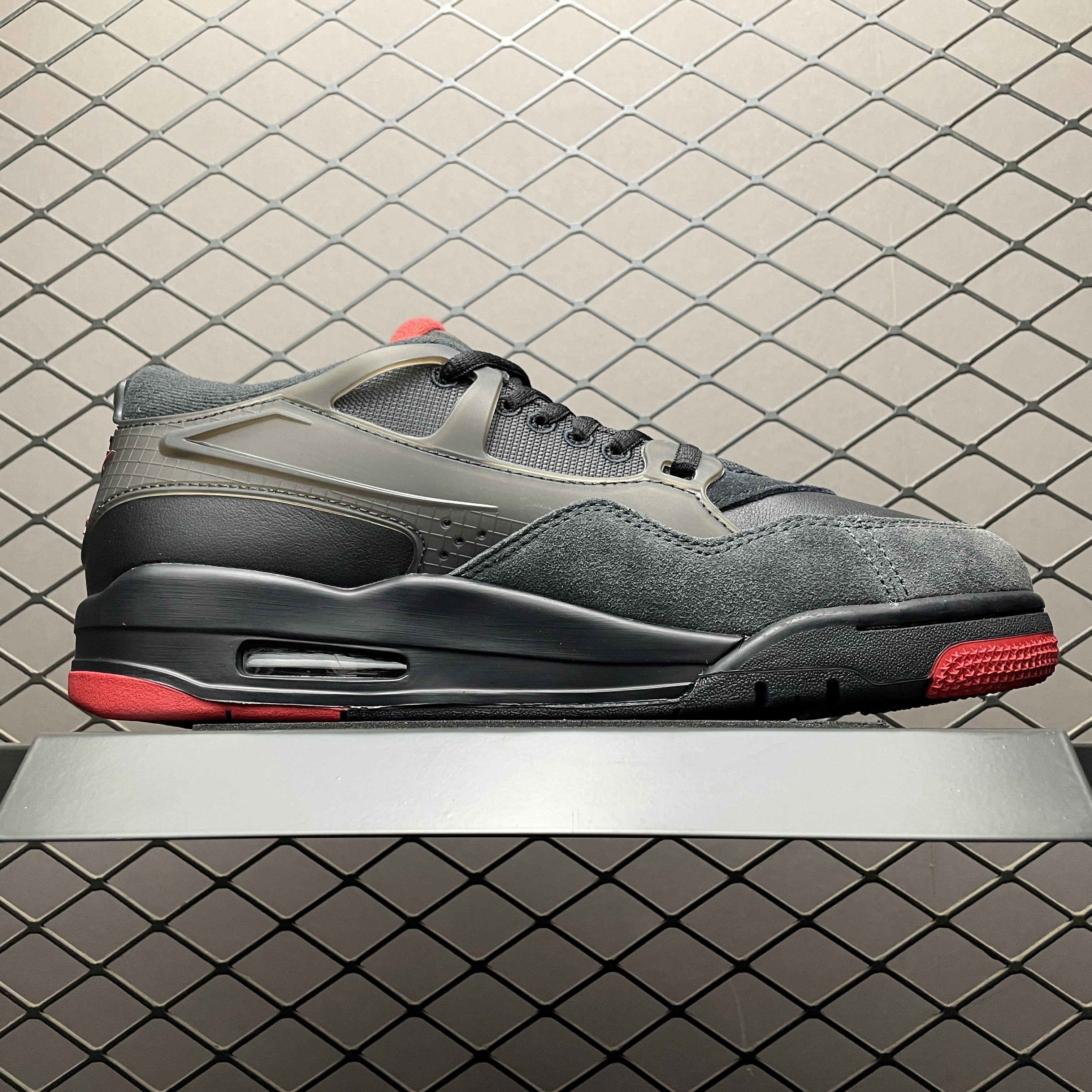 Nike Air Jordan 4 RM "Bred"（FQ7939-060）