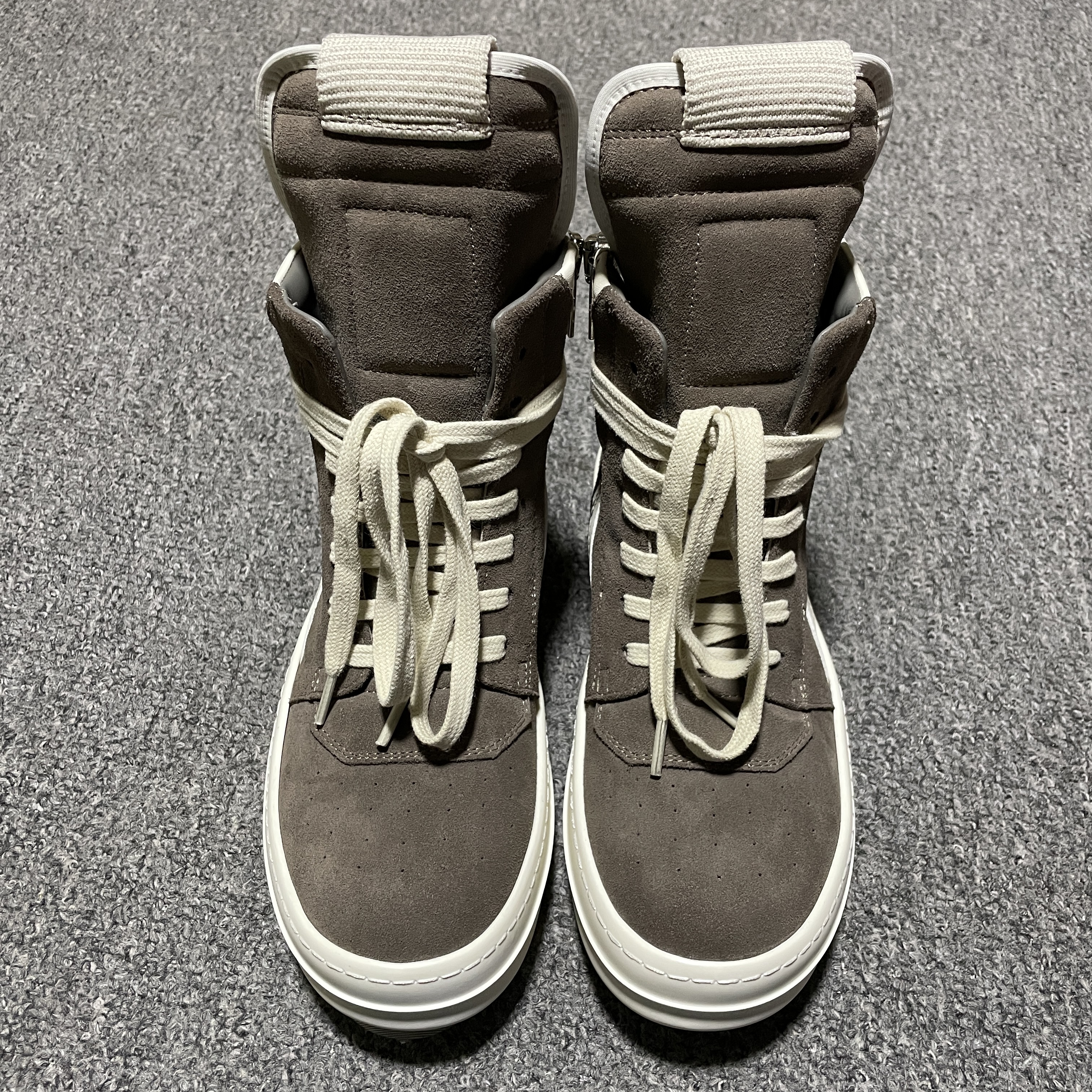 Rick Owens High-Top Lace-Up Sneakers (RU02B2894LCC-3411)