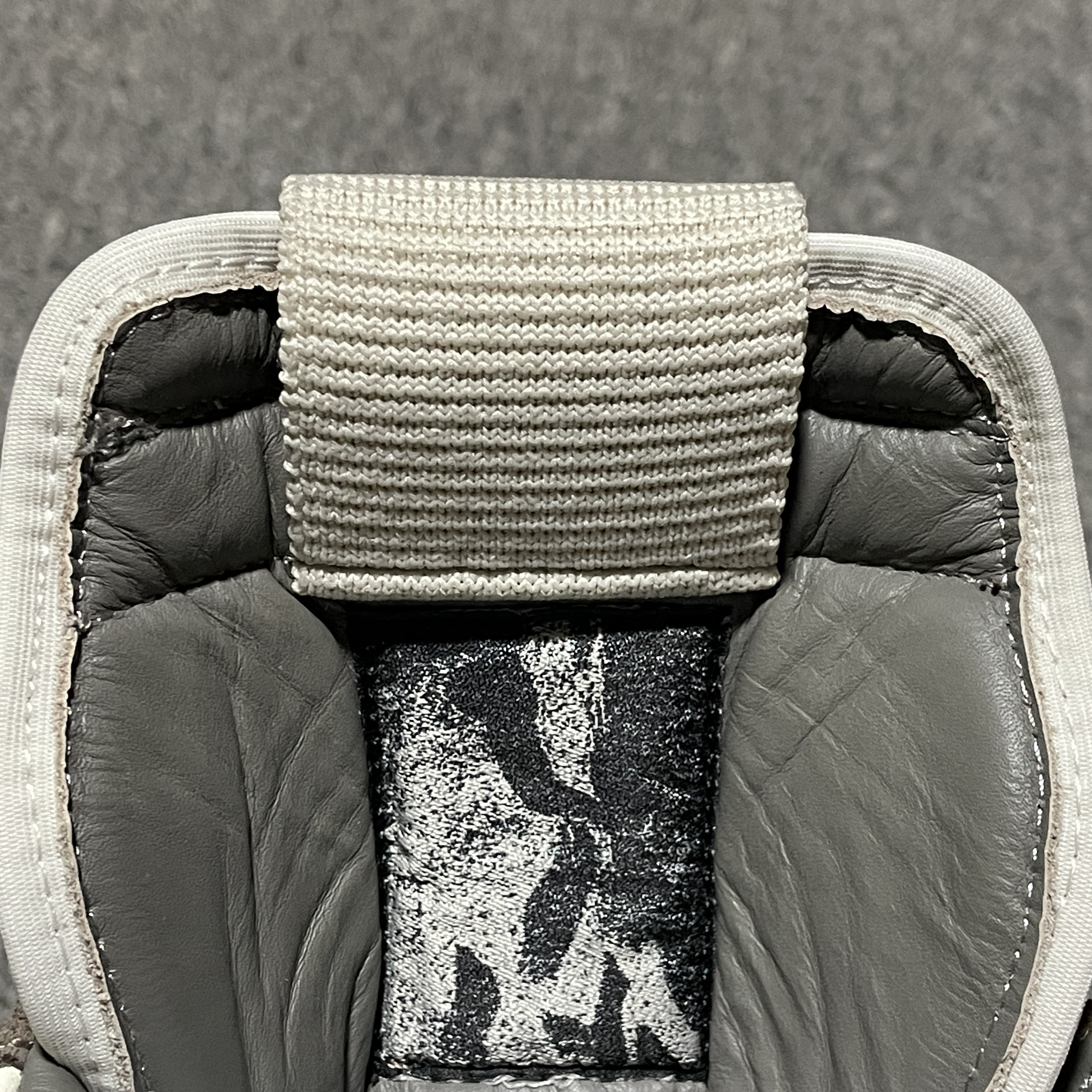 Rick Owens High-Top Lace-Up Sneakers (RU02B2894LCC-3411)