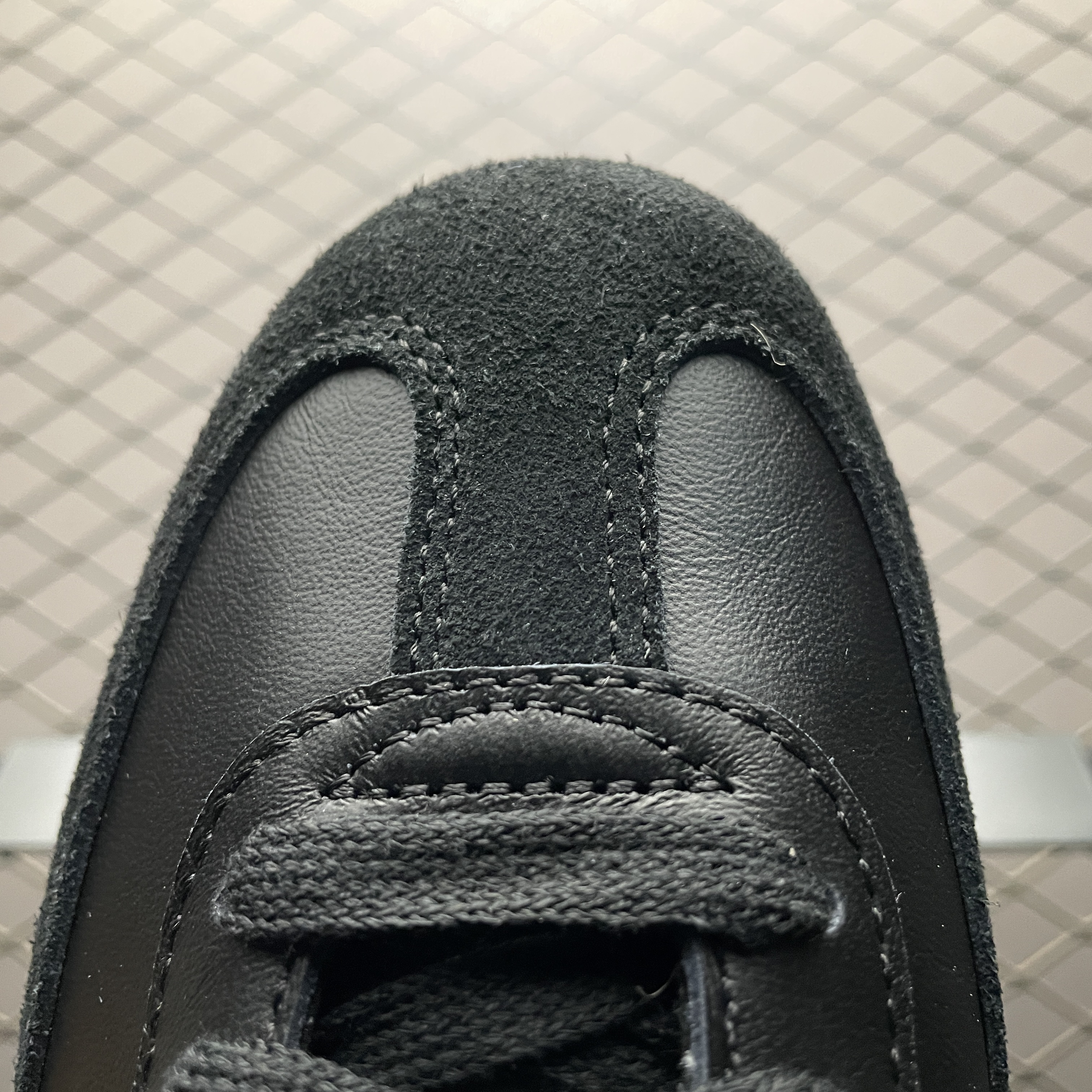 adidas Samba Irak "Core Black/Gum"（GX4041）