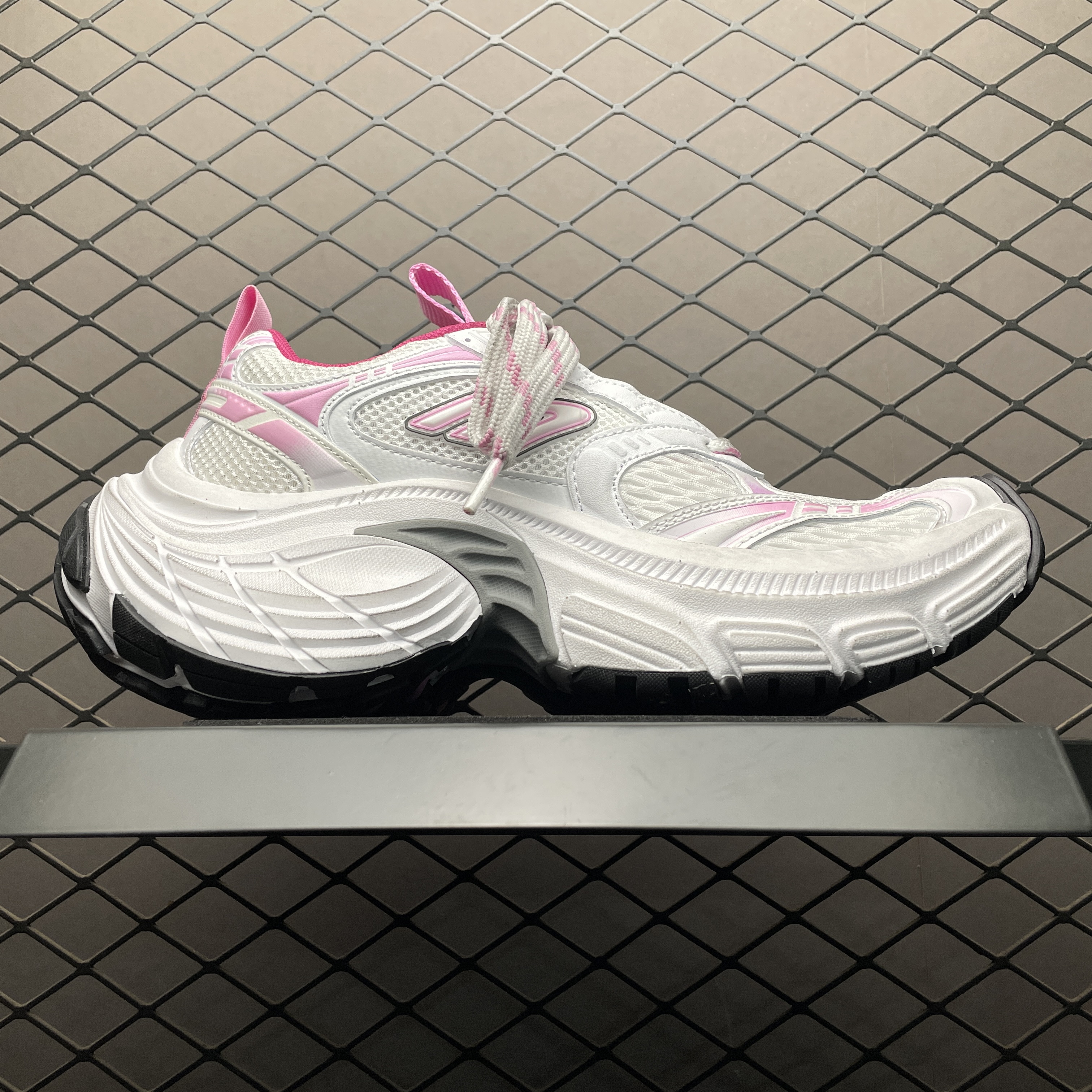 BALENCIAGA 6xl Sneaker in White/light Pink/grey/black（815853W2MV29511）