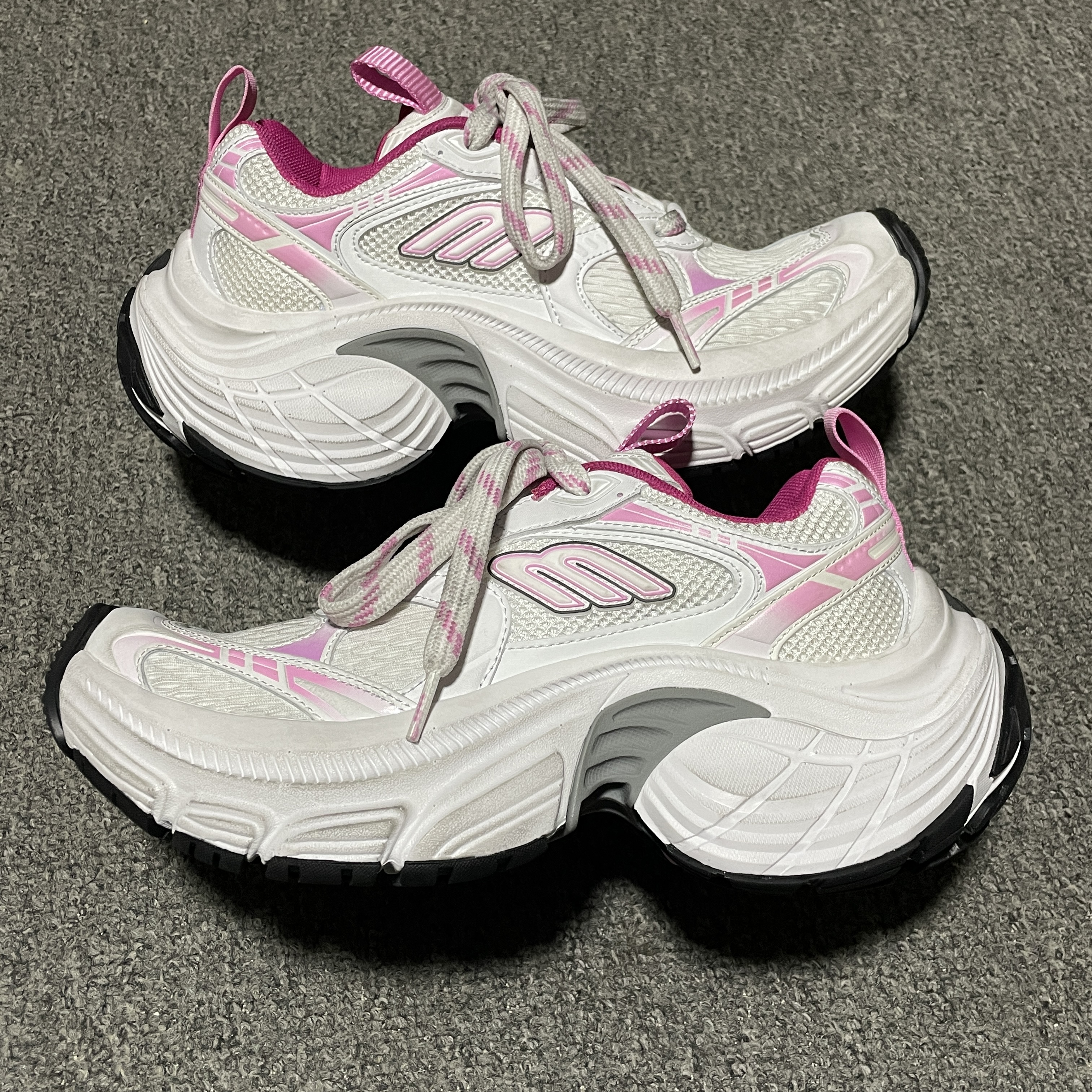 BALENCIAGA 6xl Sneaker in White/light Pink/grey/black（815853W2MV29511）