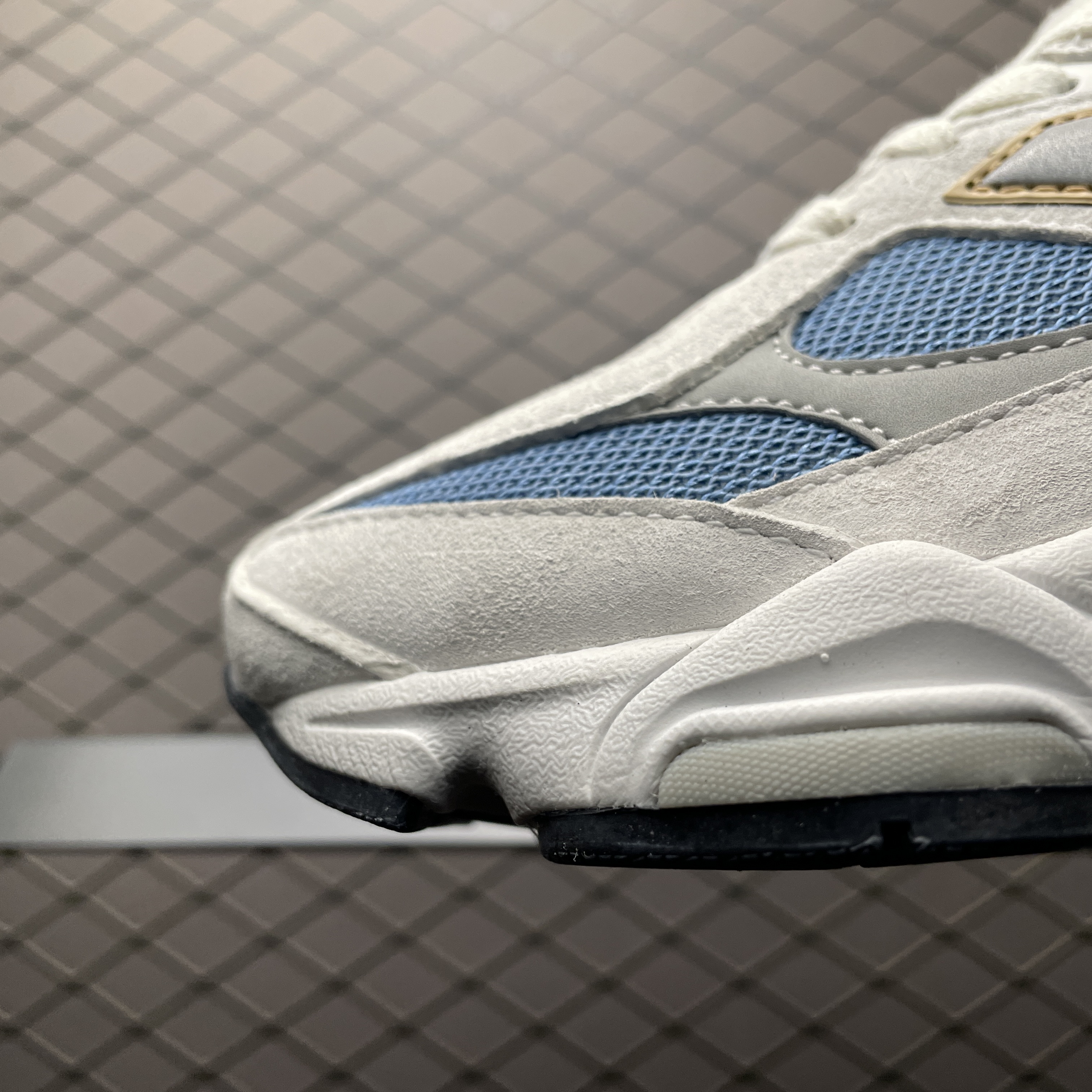 New Balance 9060 "Heron Blue/Gray" (U9060FM）