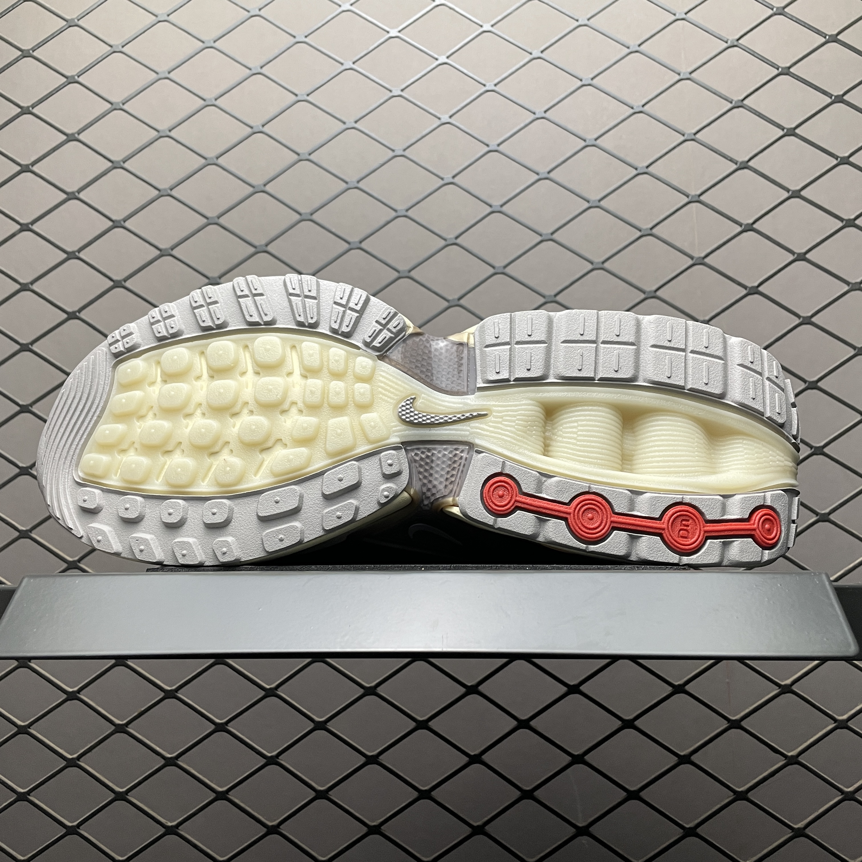 Nike Air Max DN All Day (HV4861-200)