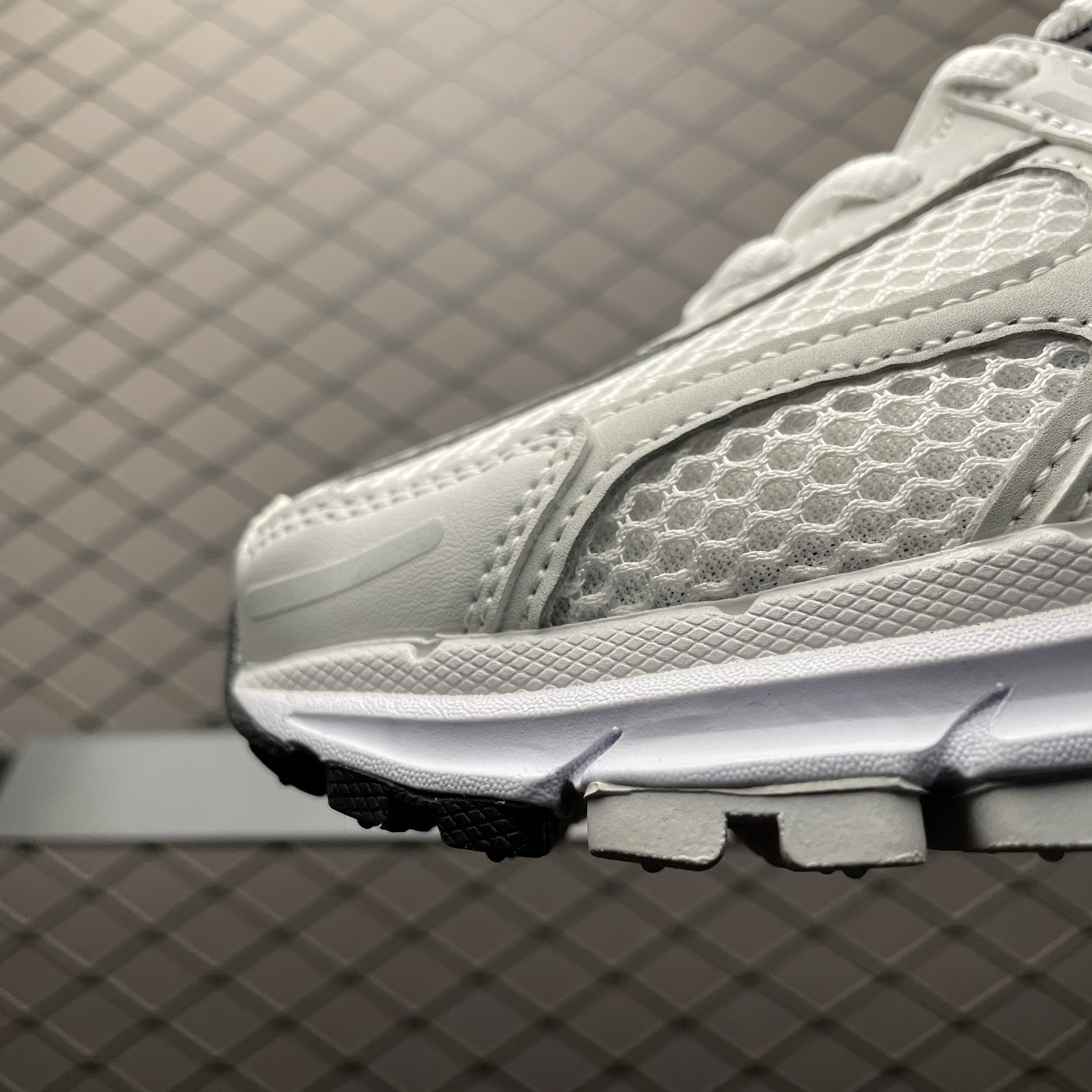 Nike Zoom Vomero 5 "White/Black"( FB9149-101)