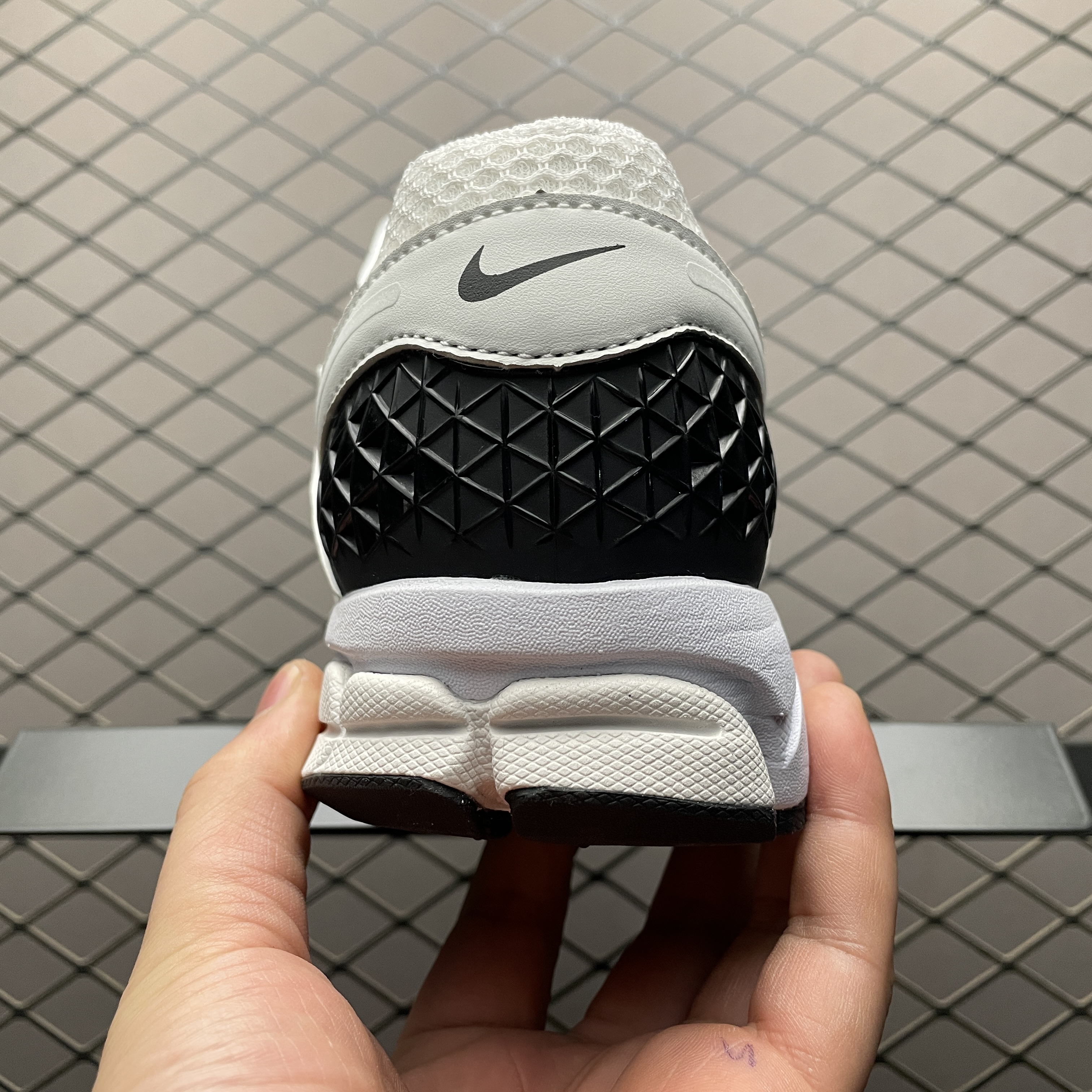 Nike Zoom Vomero 5 "White/Black"( FB9149-101)