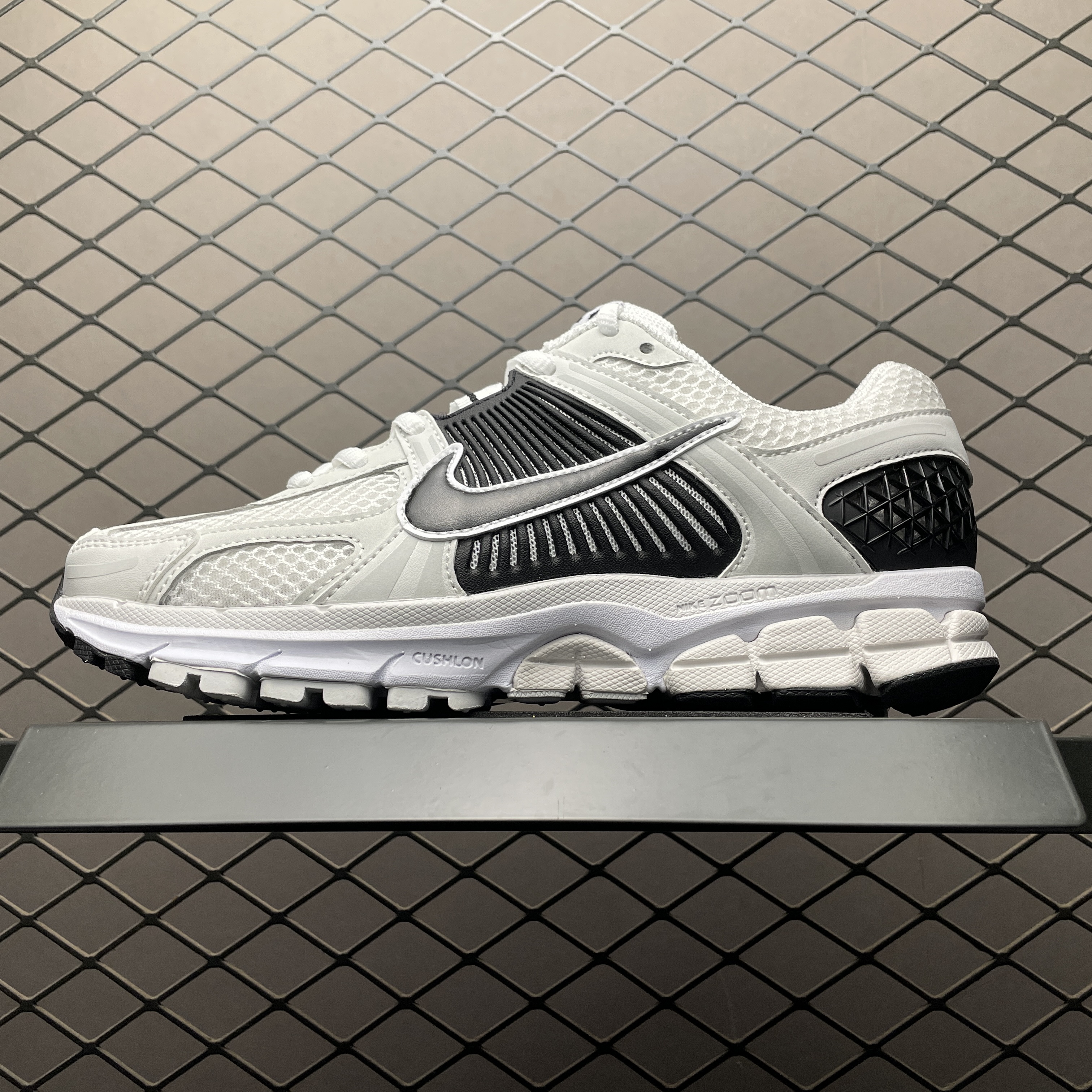 Nike Zoom Vomero 5 "White/Black"( FB9149-101)