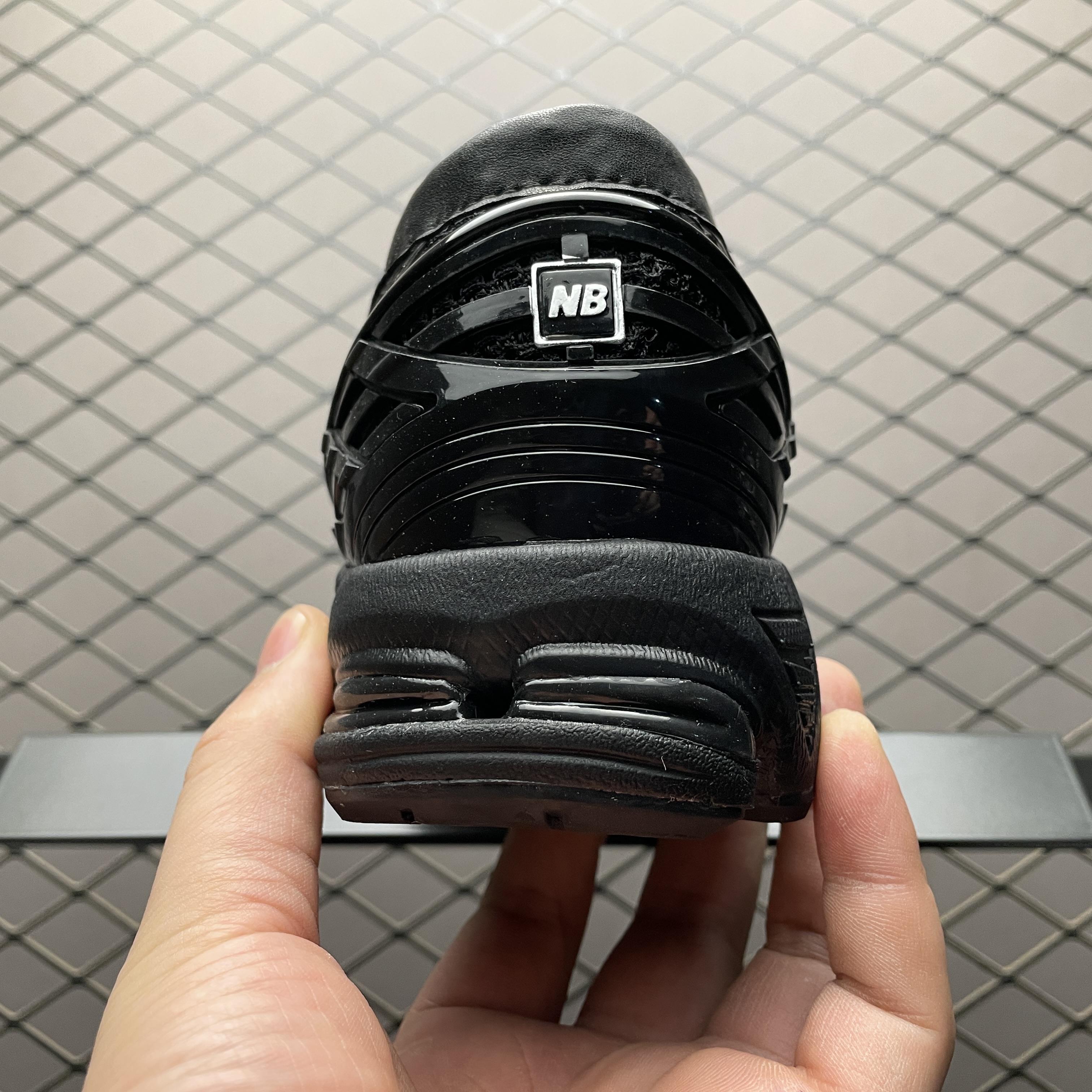 New Balance 1906L "Black/Blacktop/Phantom" (U1906LAI)