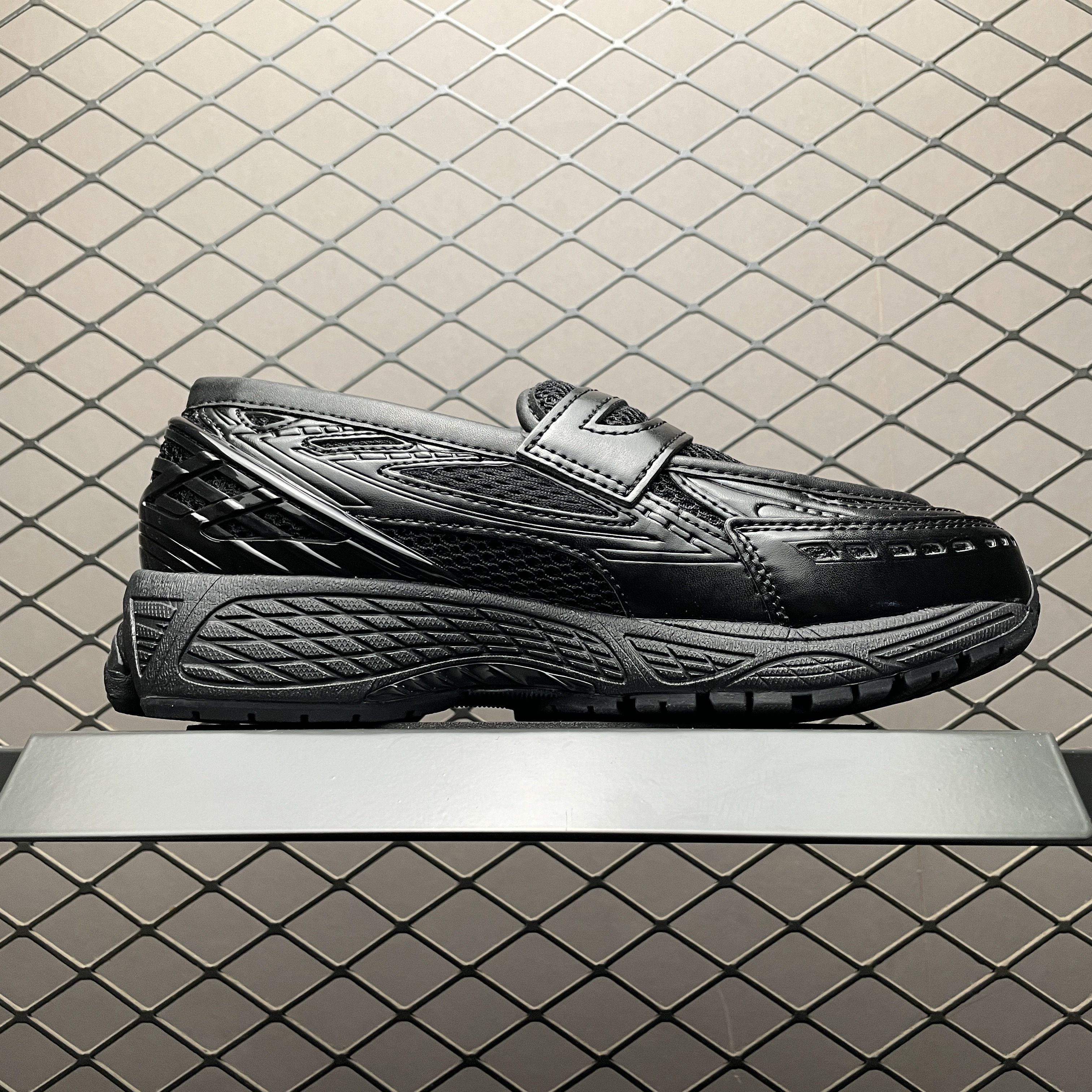 New Balance 1906L "Black/Blacktop/Phantom" (U1906LAI)