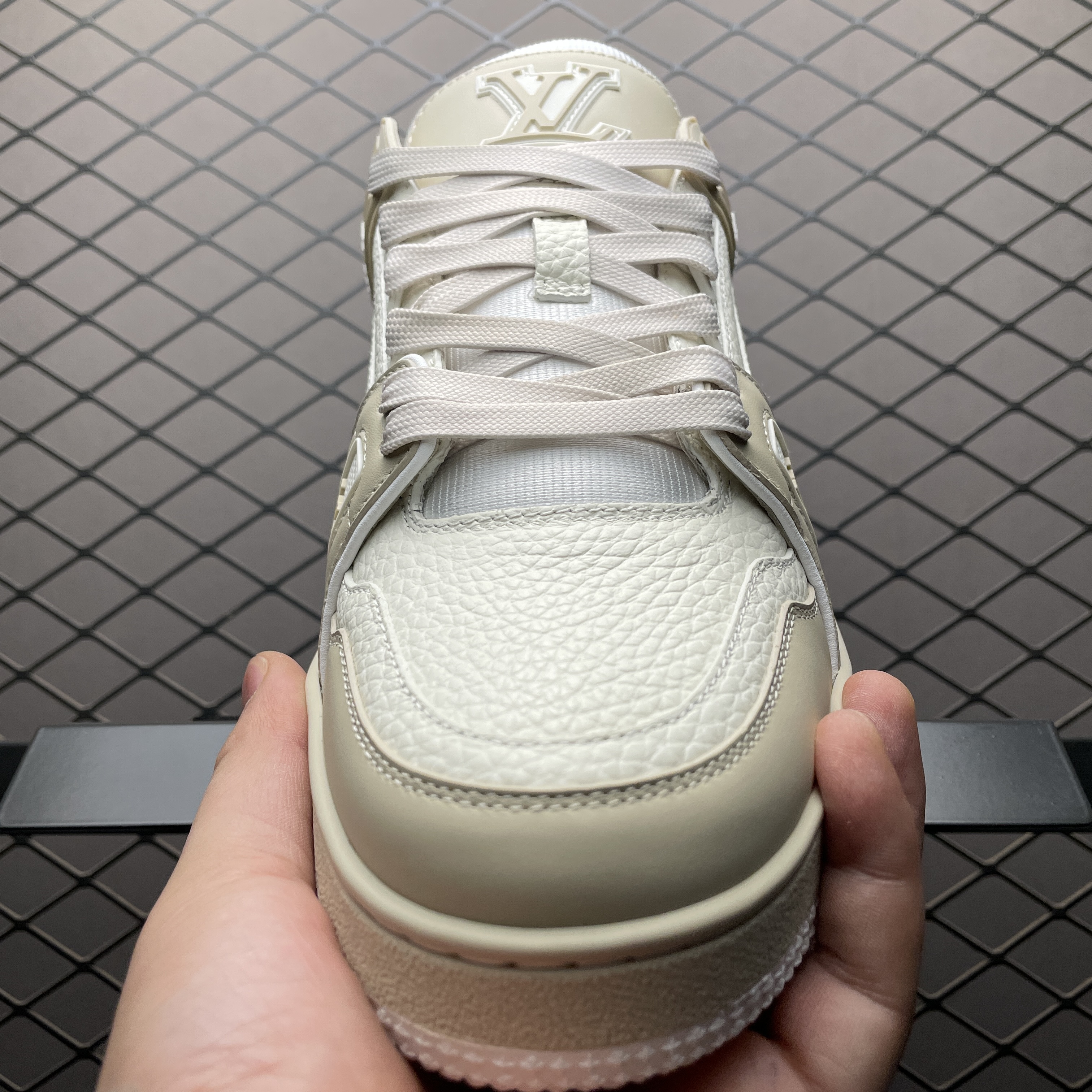 LOUIS VUITTON Trainer Sneakers（1ADHF6）
