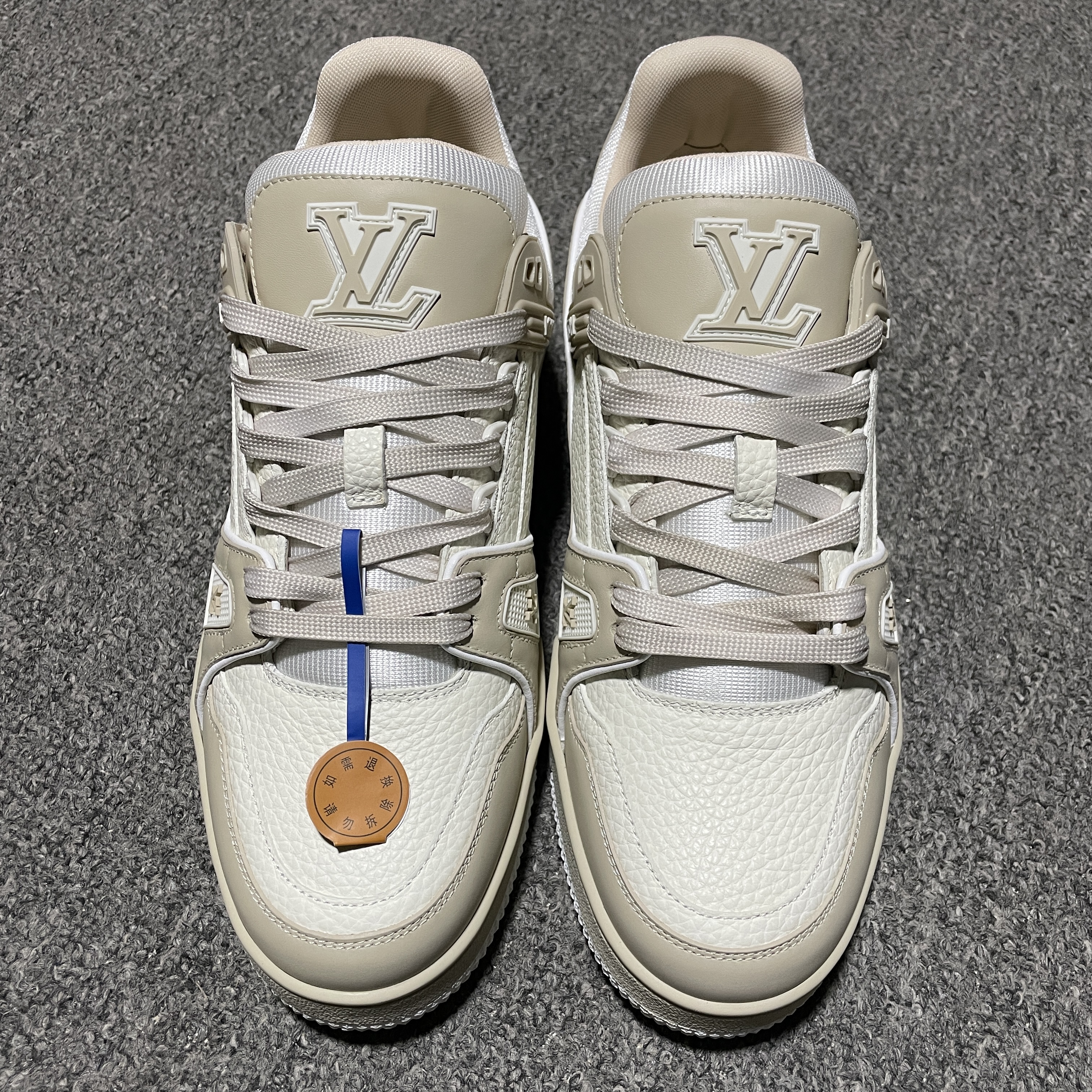 LOUIS VUITTON Trainer Sneakers（1ADHF6）