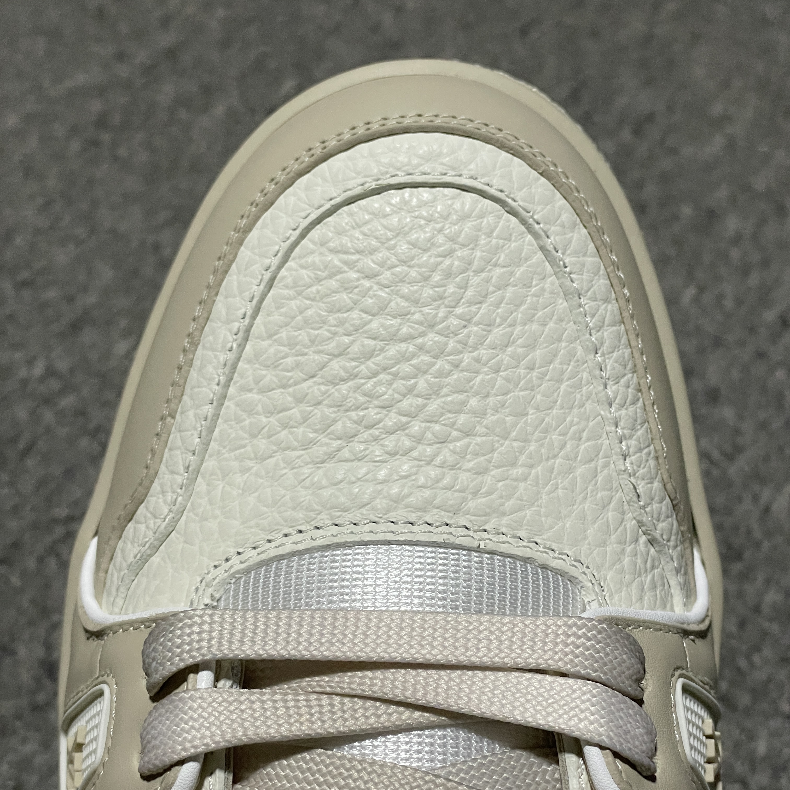 LOUIS VUITTON Trainer Sneakers（1ADHF6）
