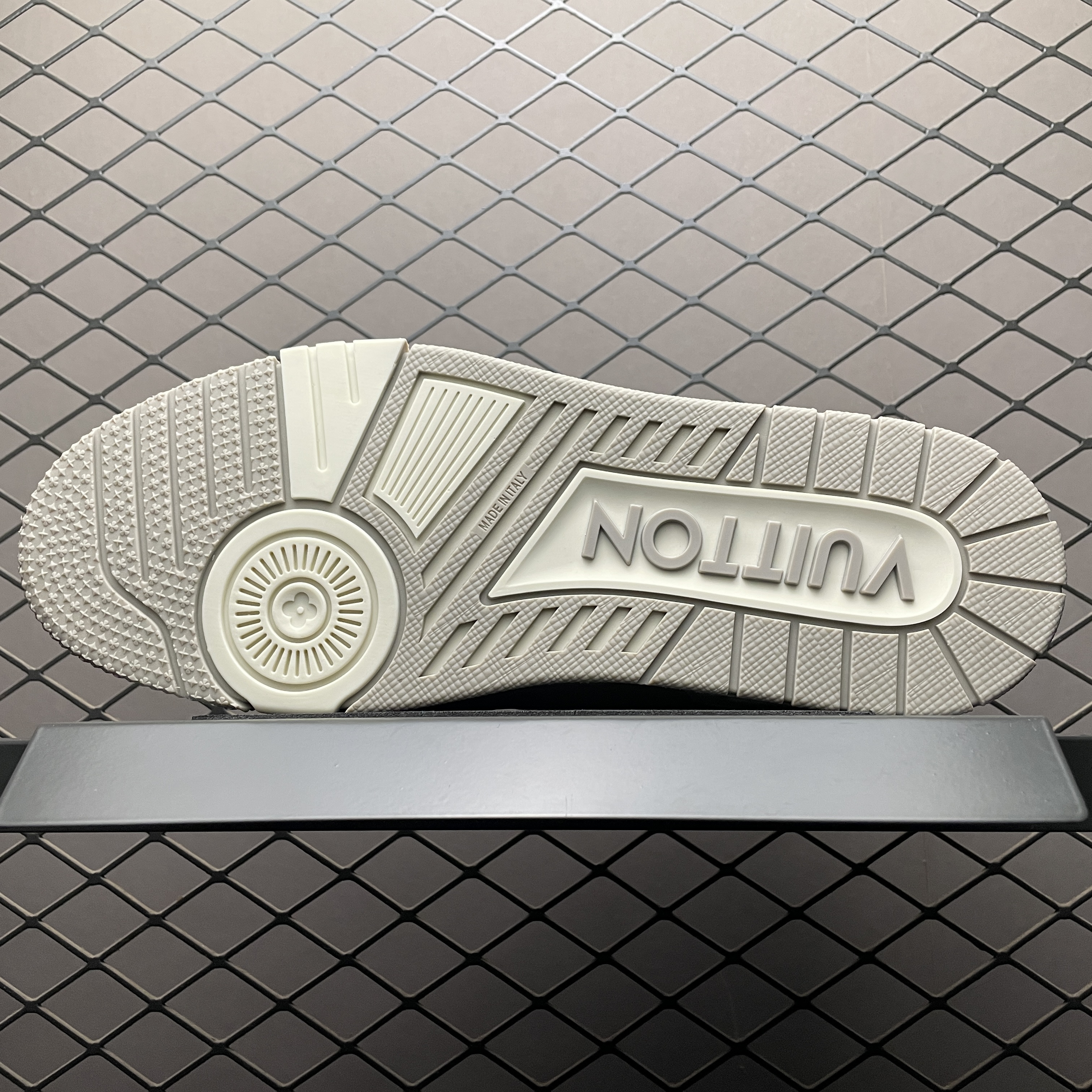 Louis Vuitton LV Trainer Grey（1ADEWF）