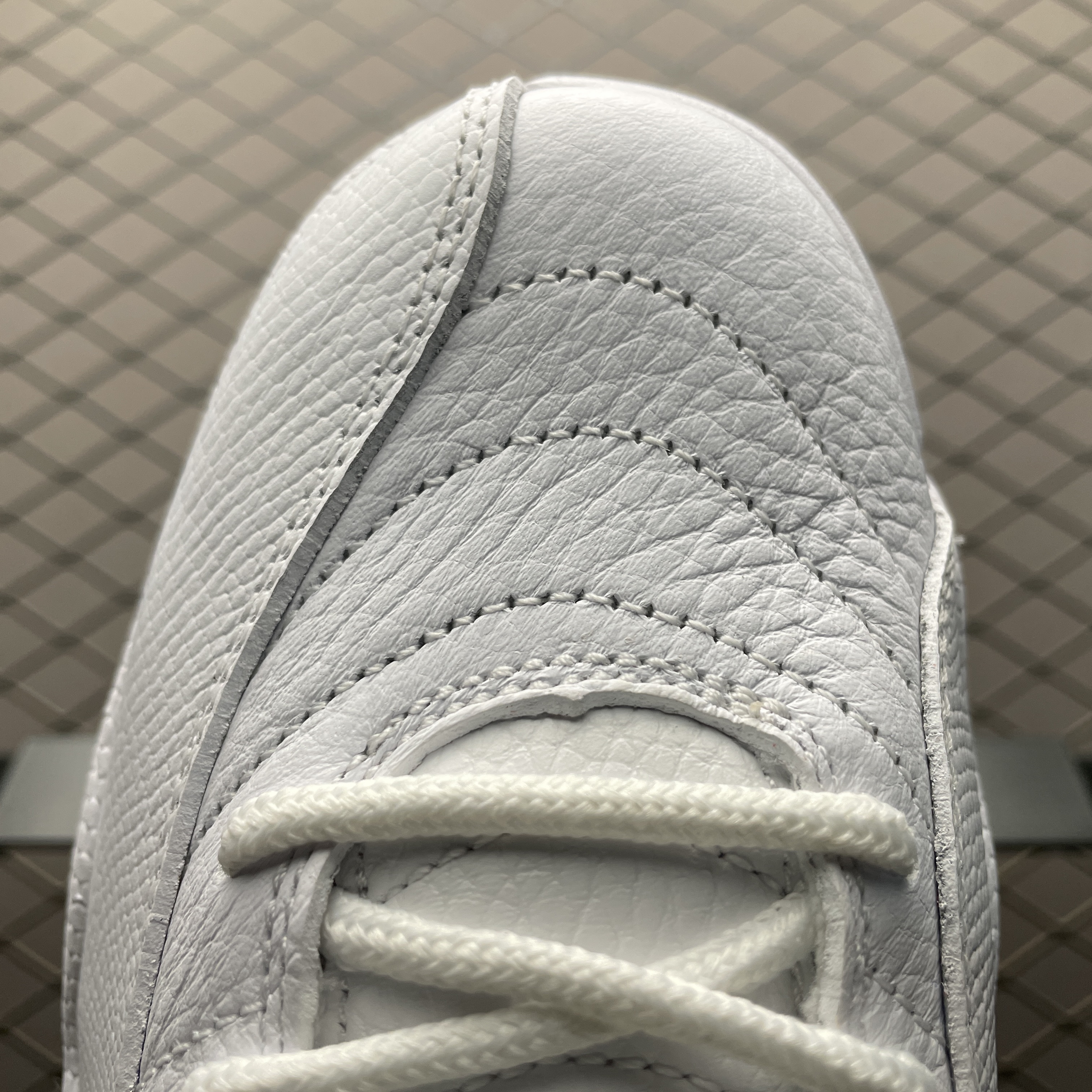 Nike Air Jordan 12 Retro "Black/White/University Red"（CT8013-106）